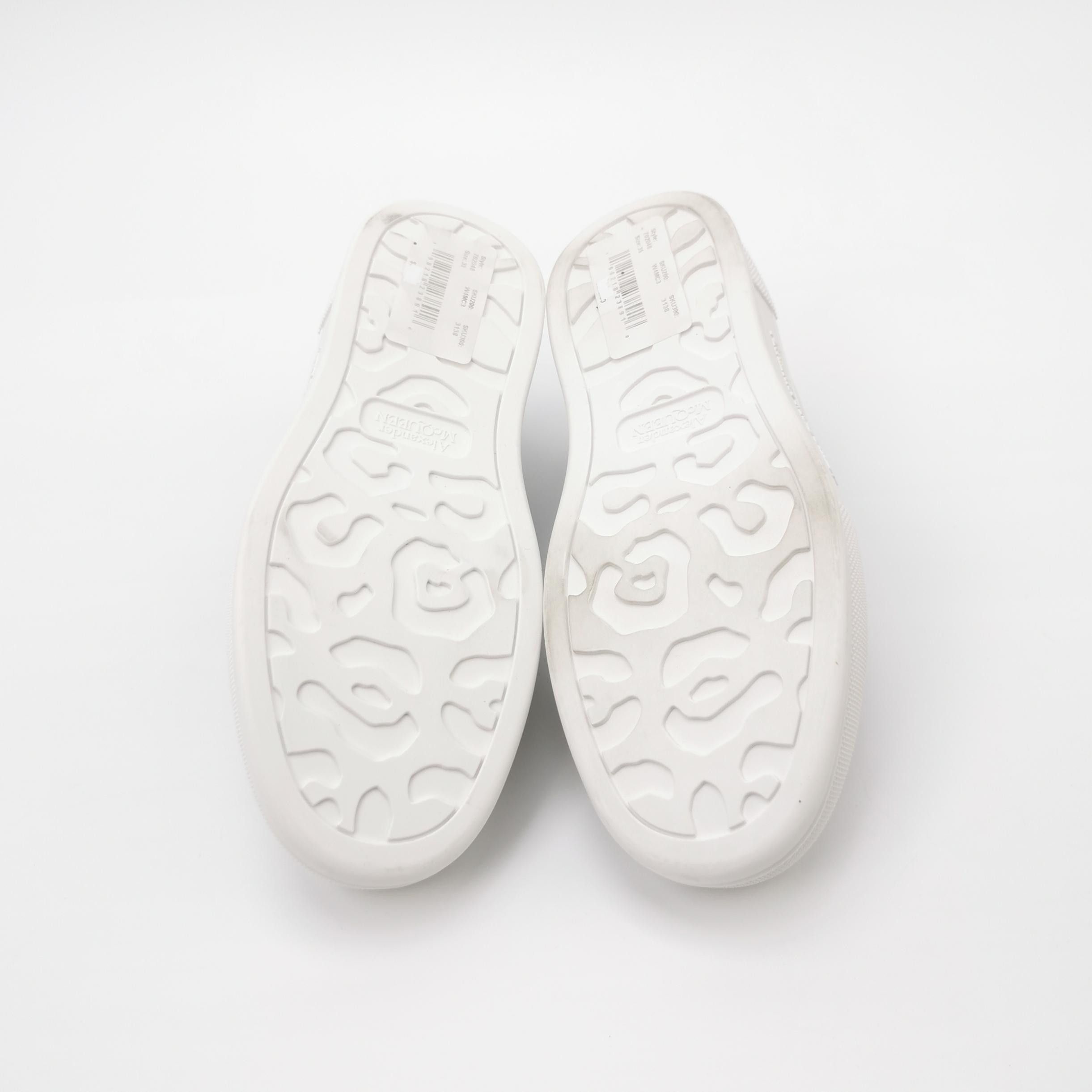 Alexander McQueen Alexander McQueen Women 5 Lowtop Sneakers Size US 5 / IT 35 - 5 Thumbnail