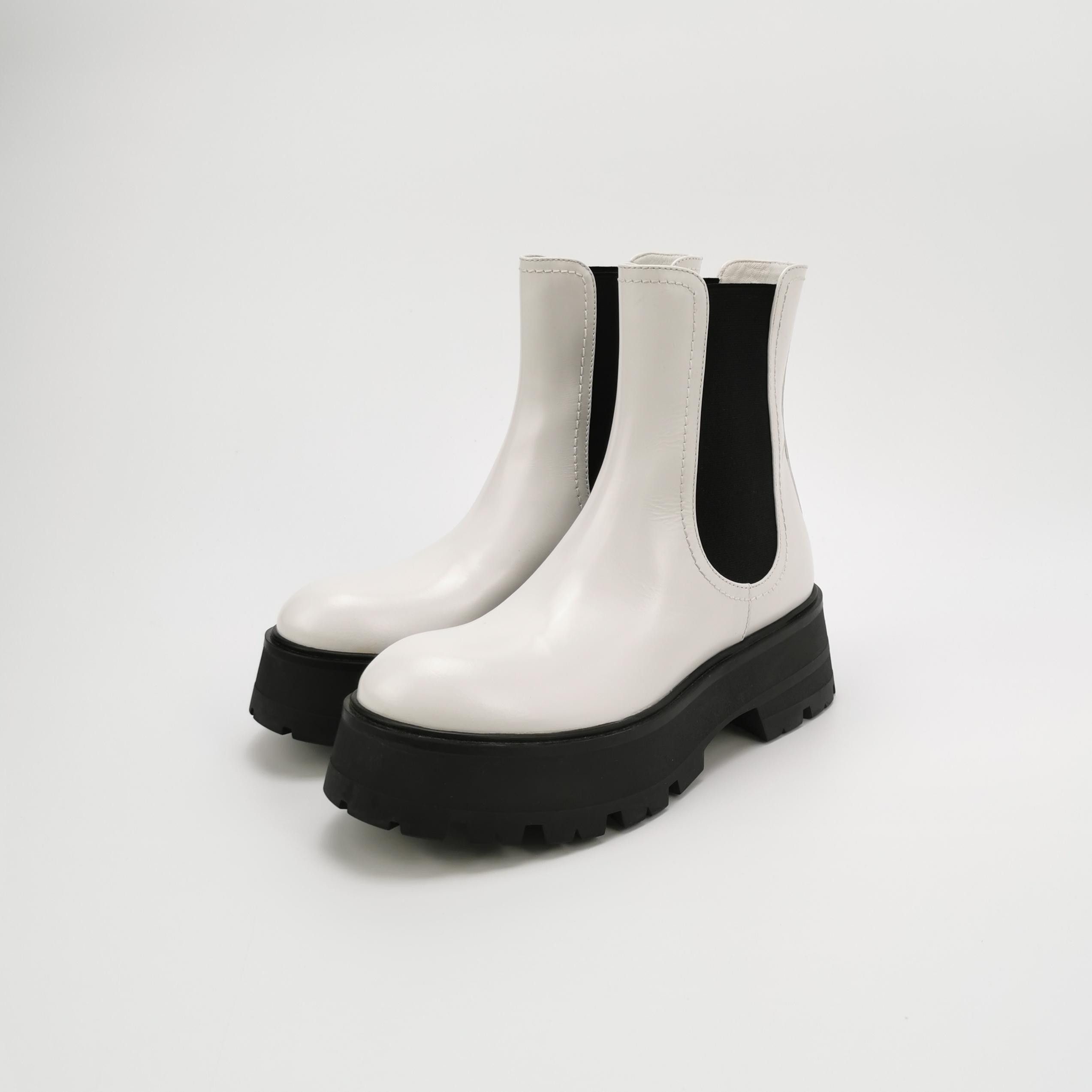 Alexander McQueen Alexander McQueen Women 8 Boots Size US 8 / IT 38 - 2 Thumbnail