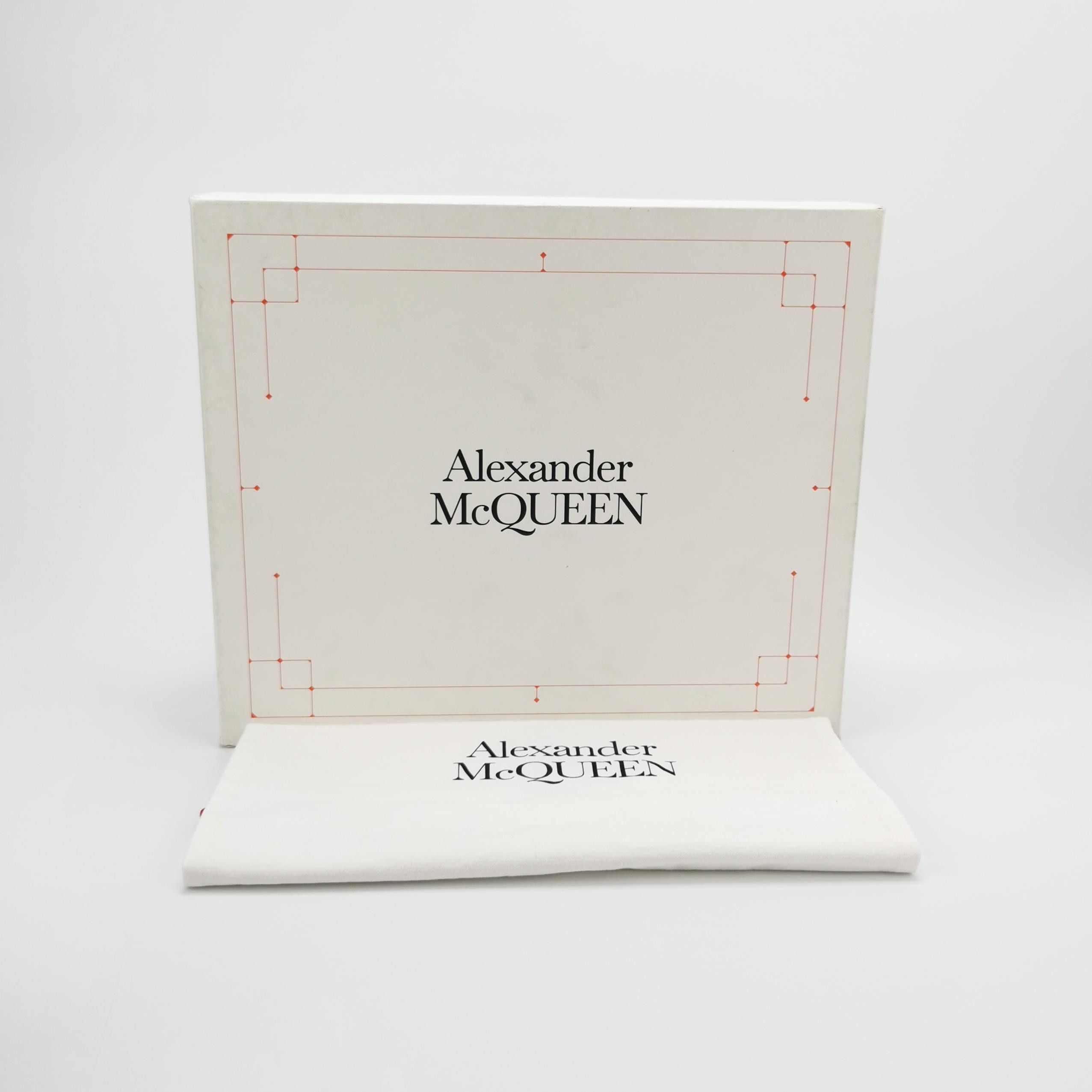 Alexander McQueen Alexander McQueen Women 8 Boots Size US 8 / IT 38 - 6 Thumbnail