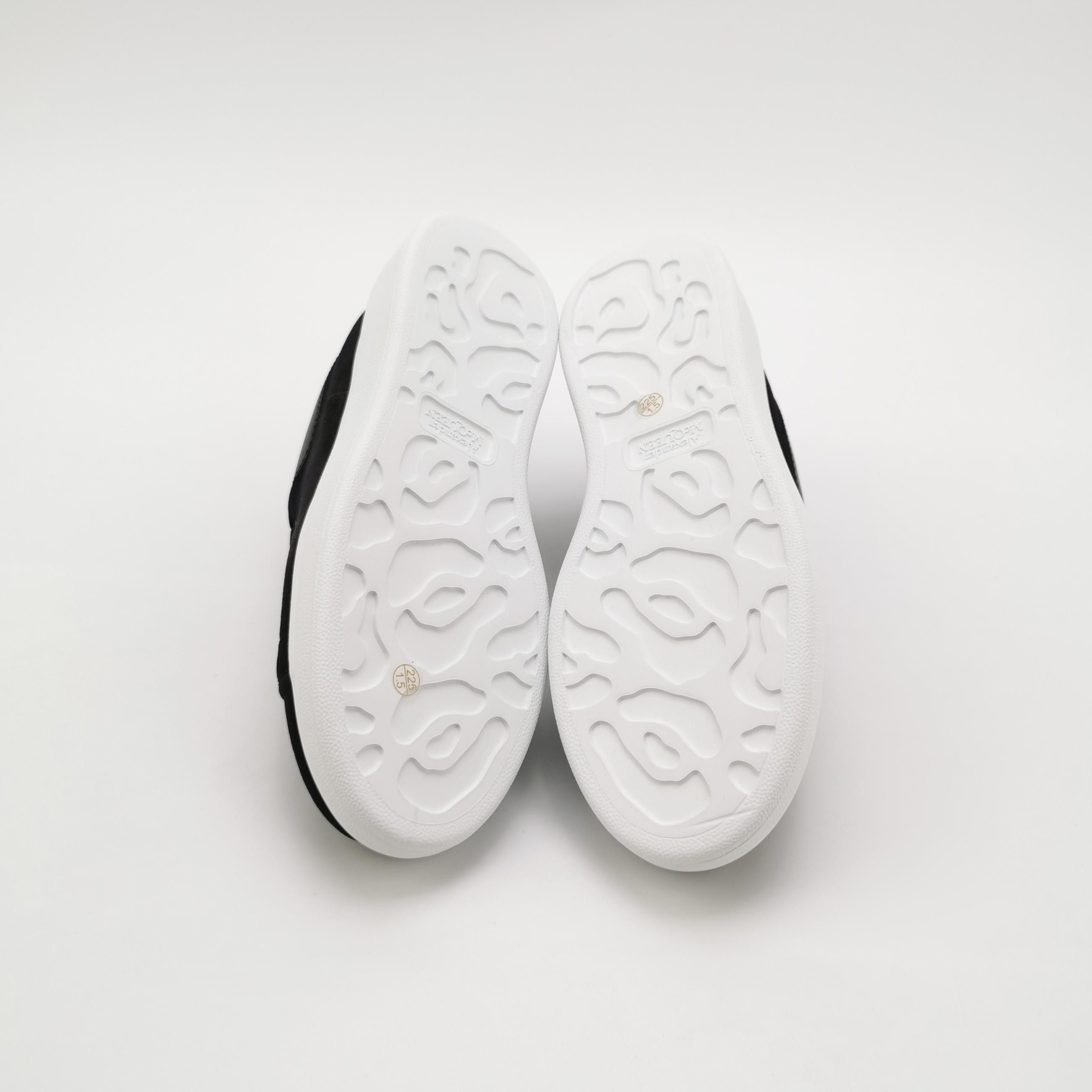 Alexander McQueen Alexander McQueen Women 5 Lowtop Sneakers Size US 5 / IT 35 - 5 Thumbnail