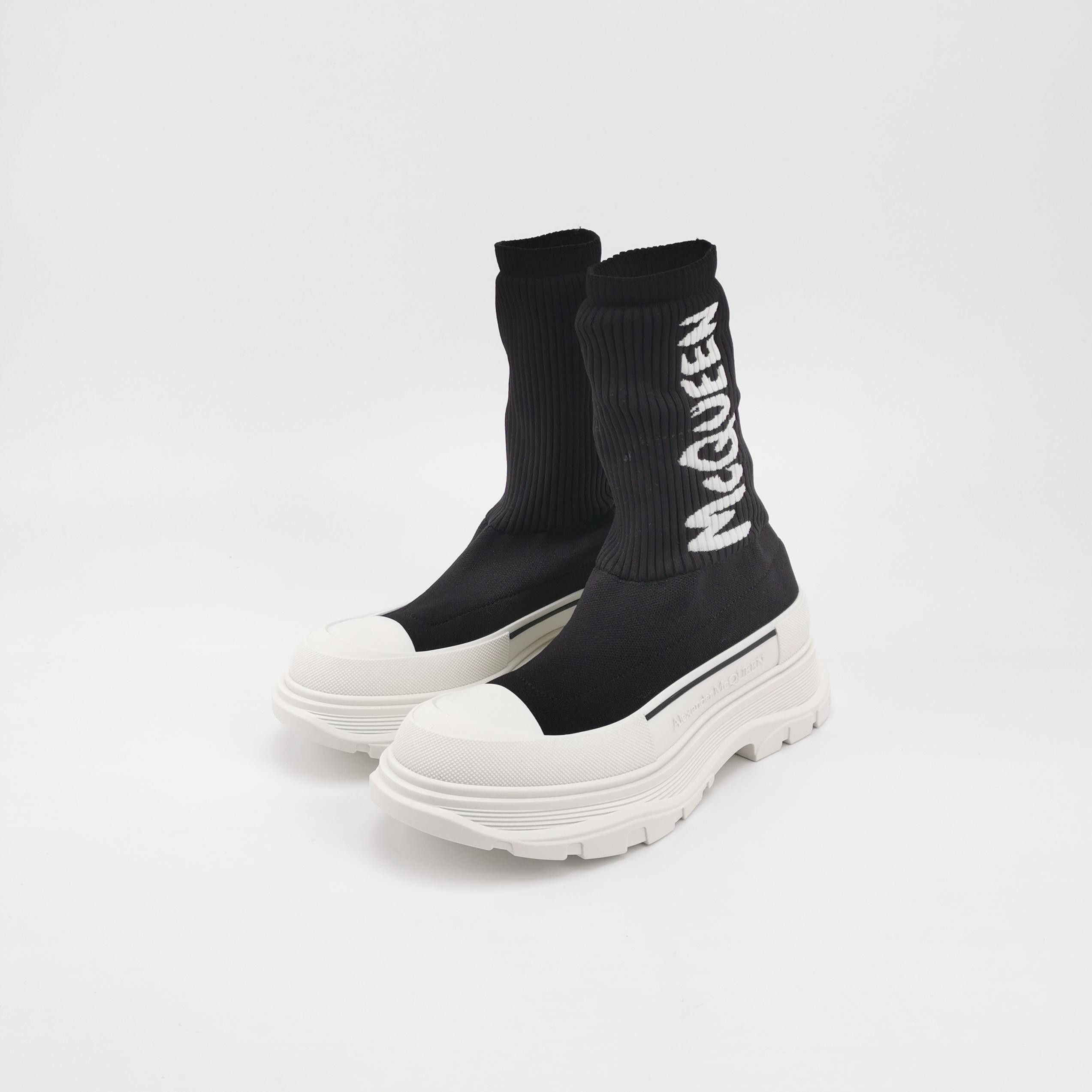Alexander McQueen Alexander McQueen Women 7 Boots Size US 7 / IT 37 - 2 Thumbnail