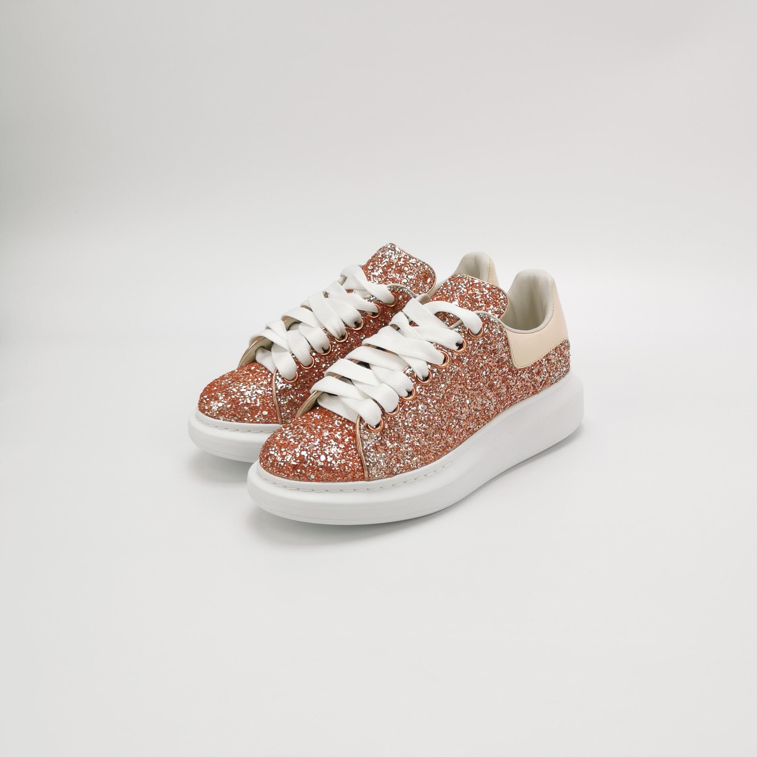Alexander McQueen Alexander McQueen Women 6 Lowtop Sneakers Size US 6 / IT 36 - 2 Thumbnail