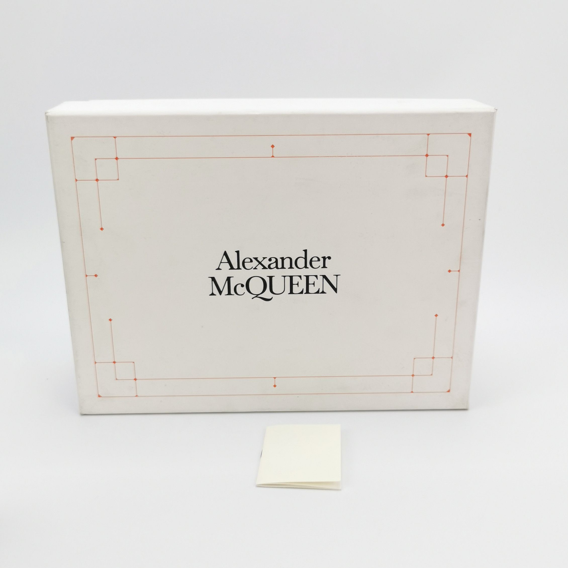 Alexander McQueen Alexander McQueen Women 6 Lowtop Sneakers Size US 6 / IT 36 - 6 Thumbnail