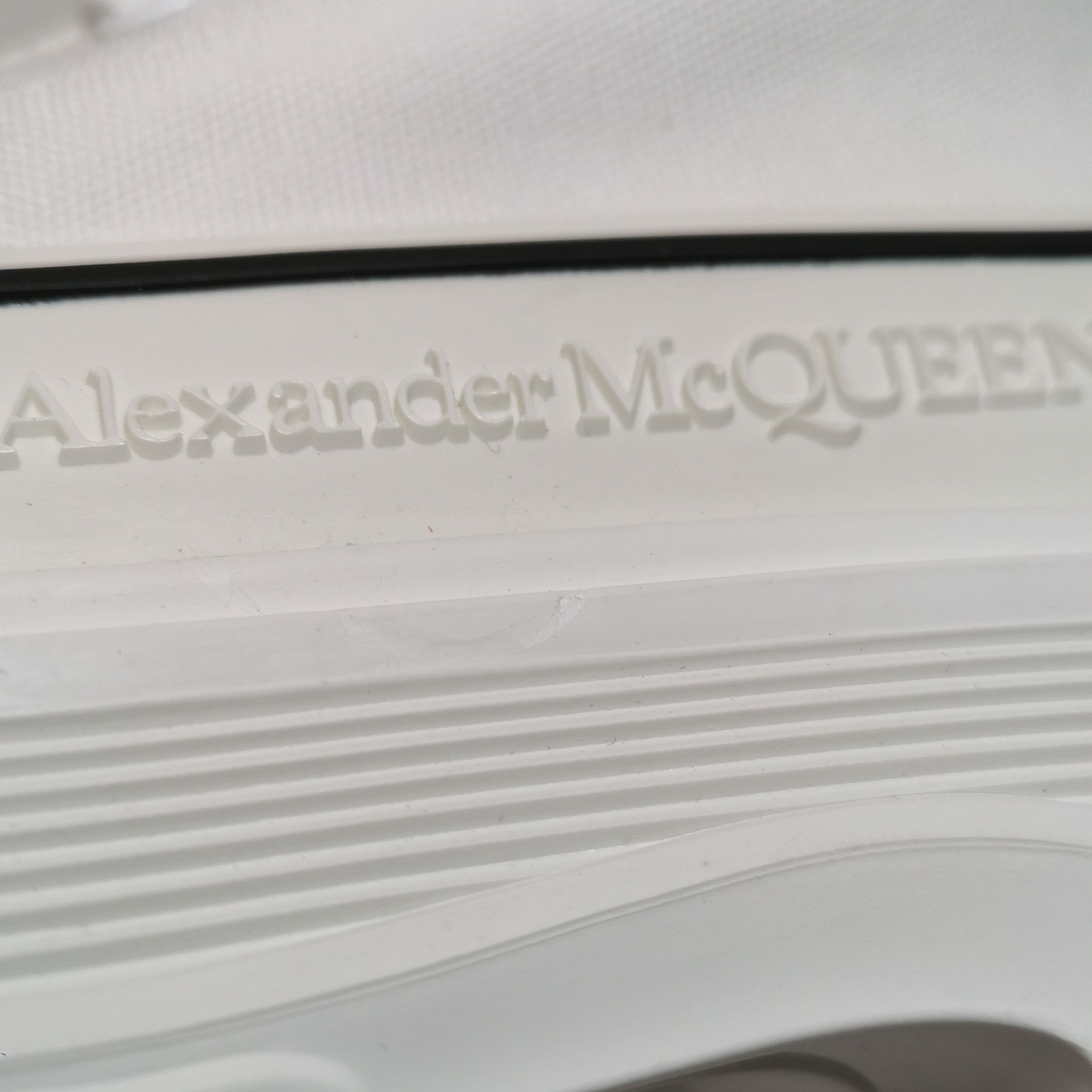 Alexander McQueen Alexander McQueen Women 8 Lowtop Sneakers Size US 8 / IT 38 - 9 Thumbnail
