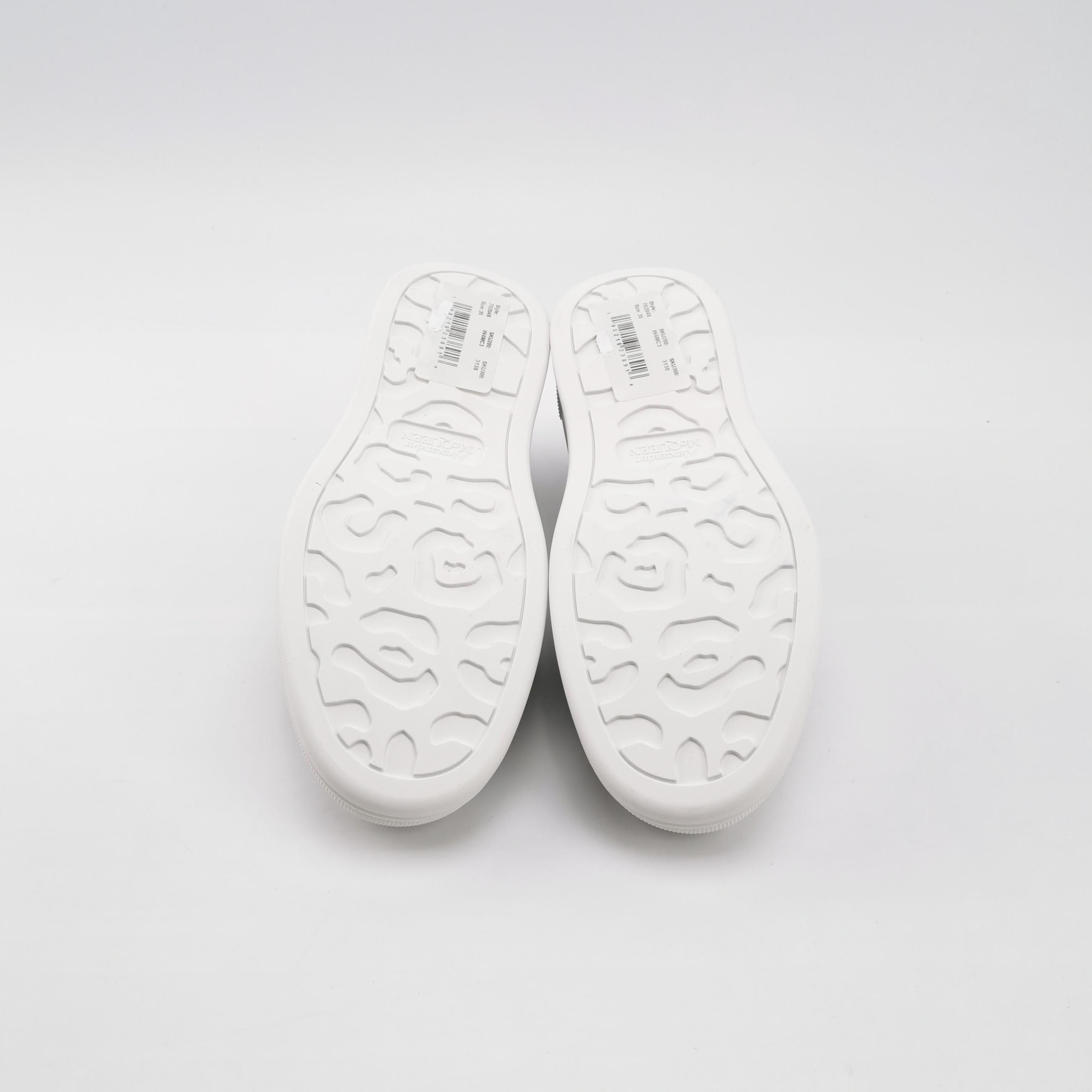 Alexander McQueen Alexander McQueen Women 5 Lowtop Sneakers Size US 5 / IT 35 - 5 Thumbnail