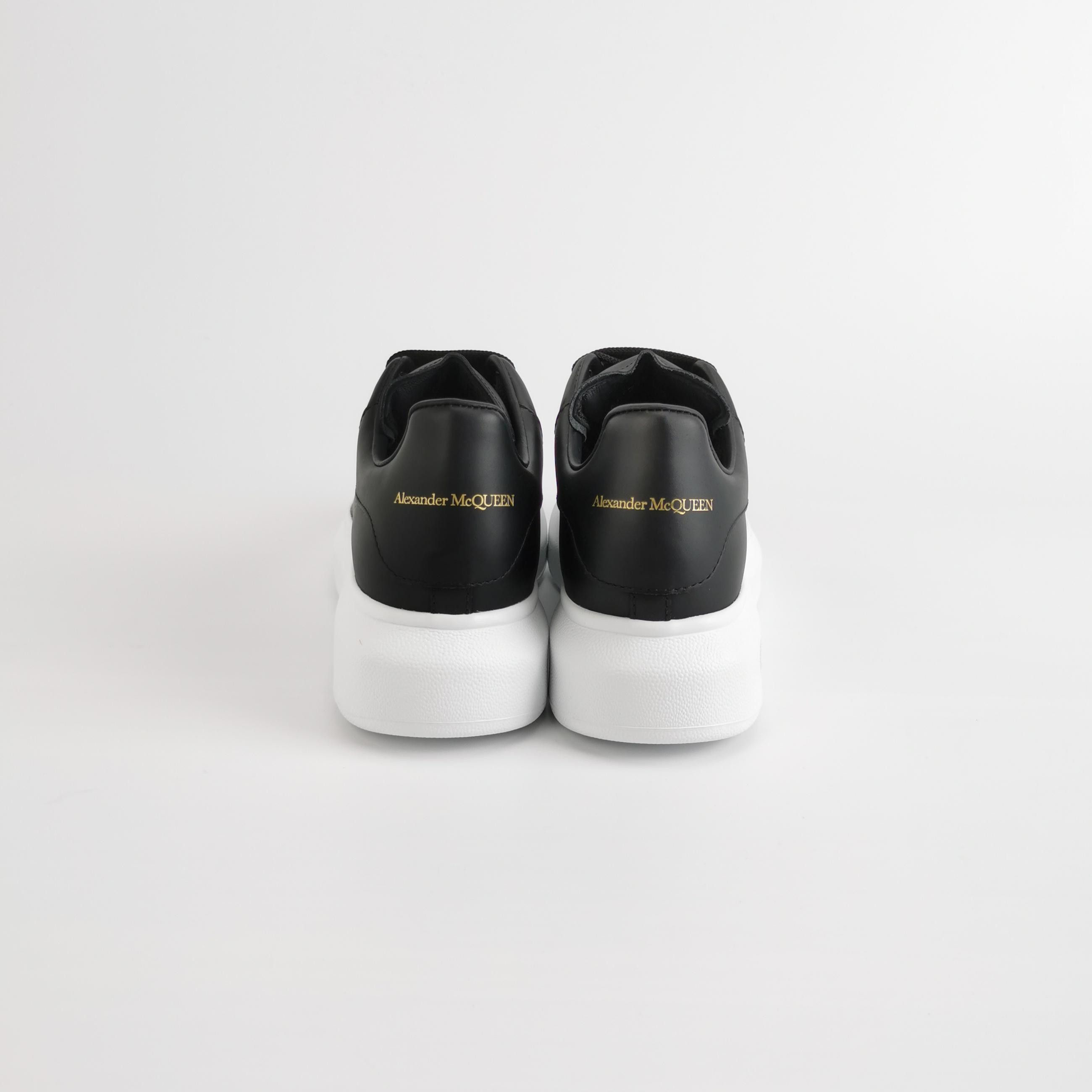 Alexander McQueen Alexander McQueen Women 5 Lowtop Sneakers Size US 5 / IT 35 - 4 Thumbnail