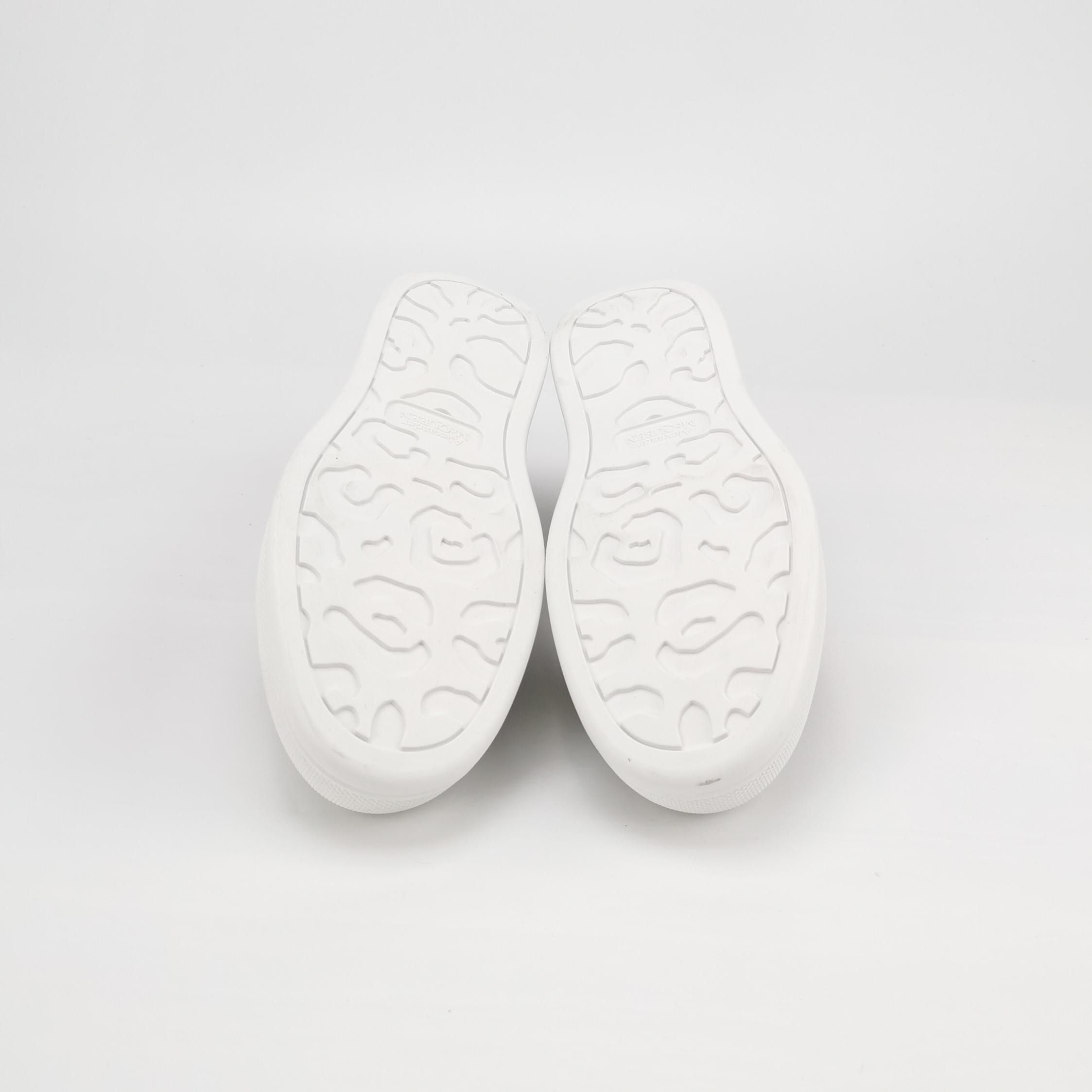 Alexander McQueen Alexander McQueen Women 6 Lowtop Sneakers Size US 6 / IT 36 - 5 Thumbnail