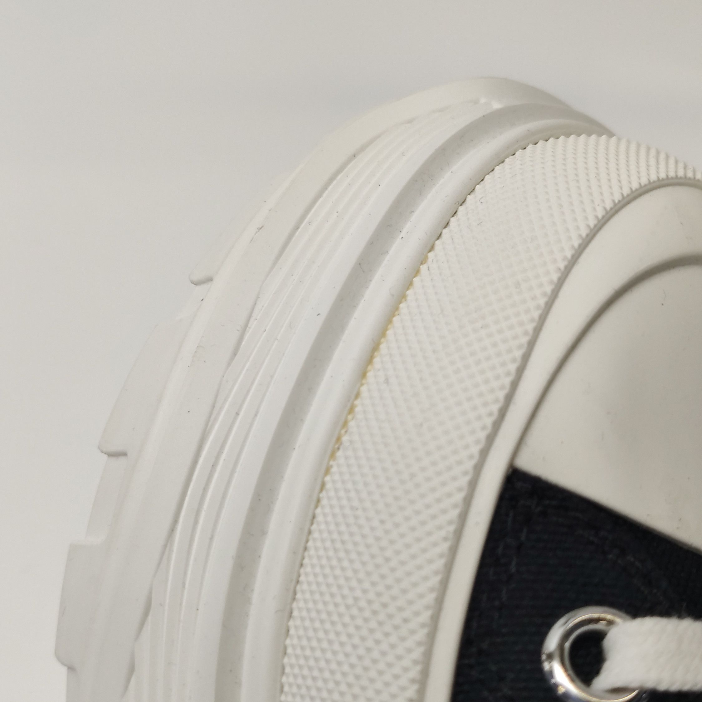 Alexander McQueen Alexander McQueen Women 6 Lowtop Sneakers Size US 6 / IT 36 - 7 Thumbnail