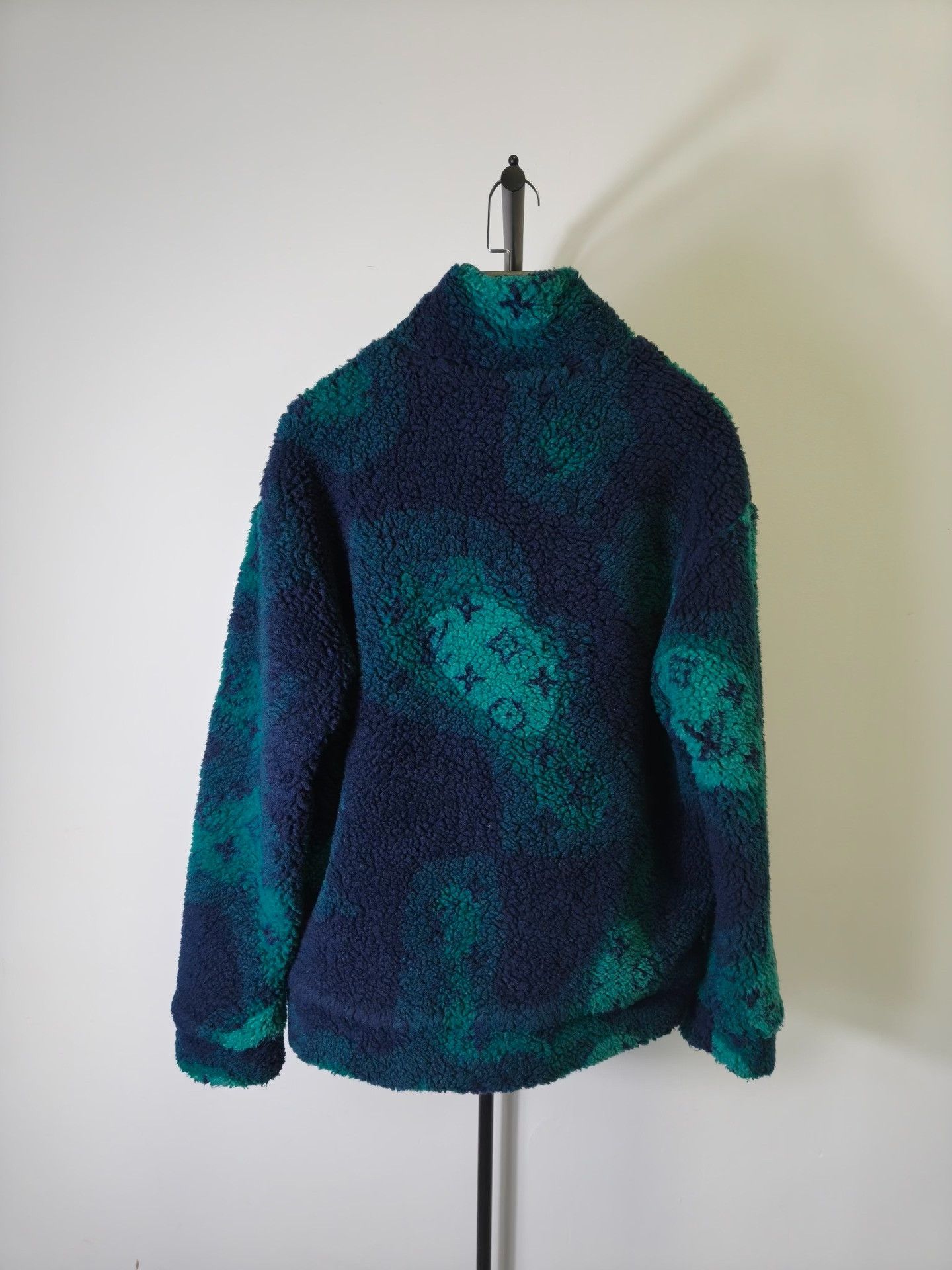 Louis Vuitton Louis Vuitton Monogram Fleece Jacket L Size US L / EU 52-54 / 3 - 3 Thumbnail