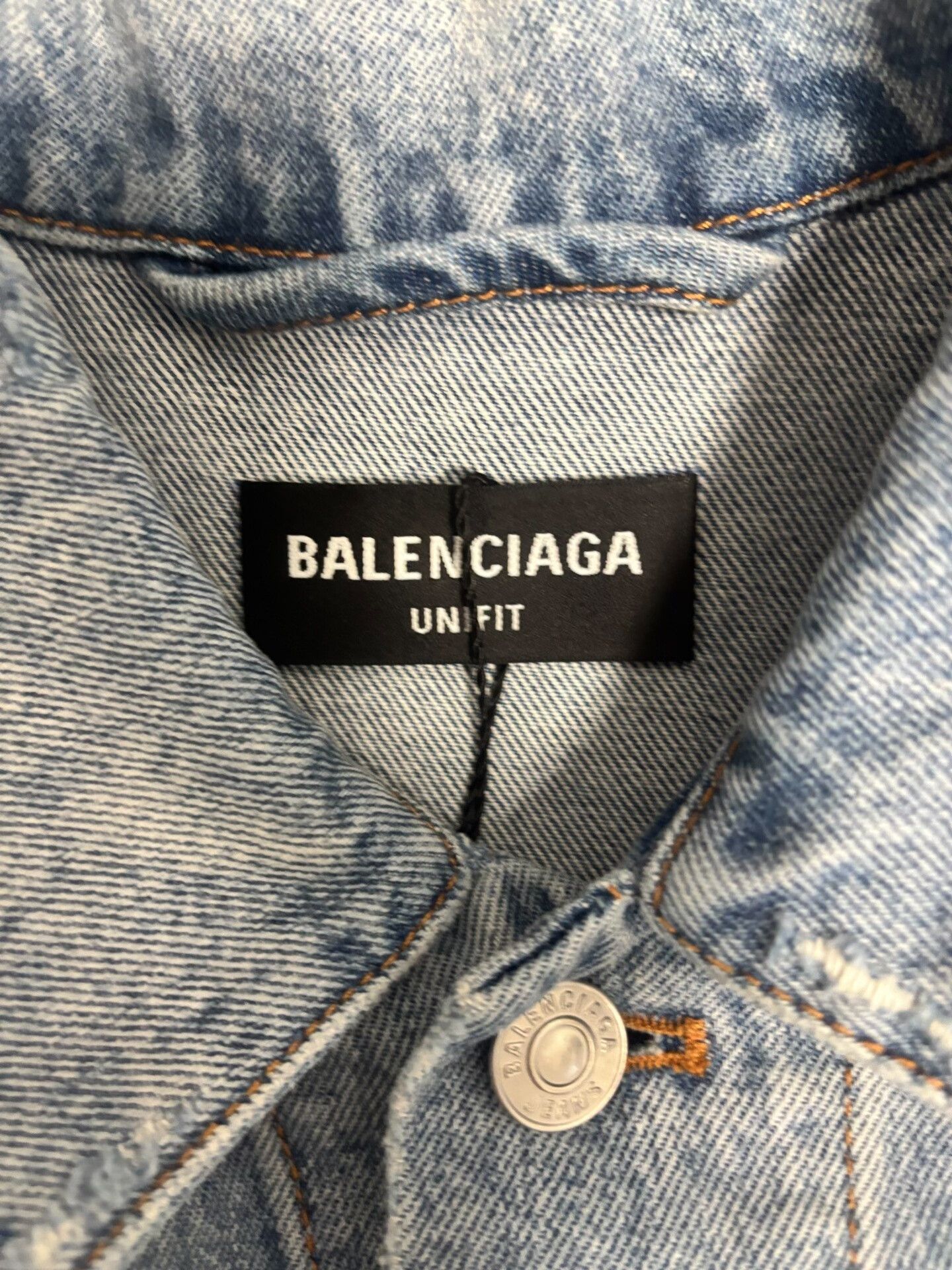 Balenciaga Balenciaga Barcode Distressed Denim Jacket S Size US S / EU 44-46 / 1 - 4 Thumbnail
