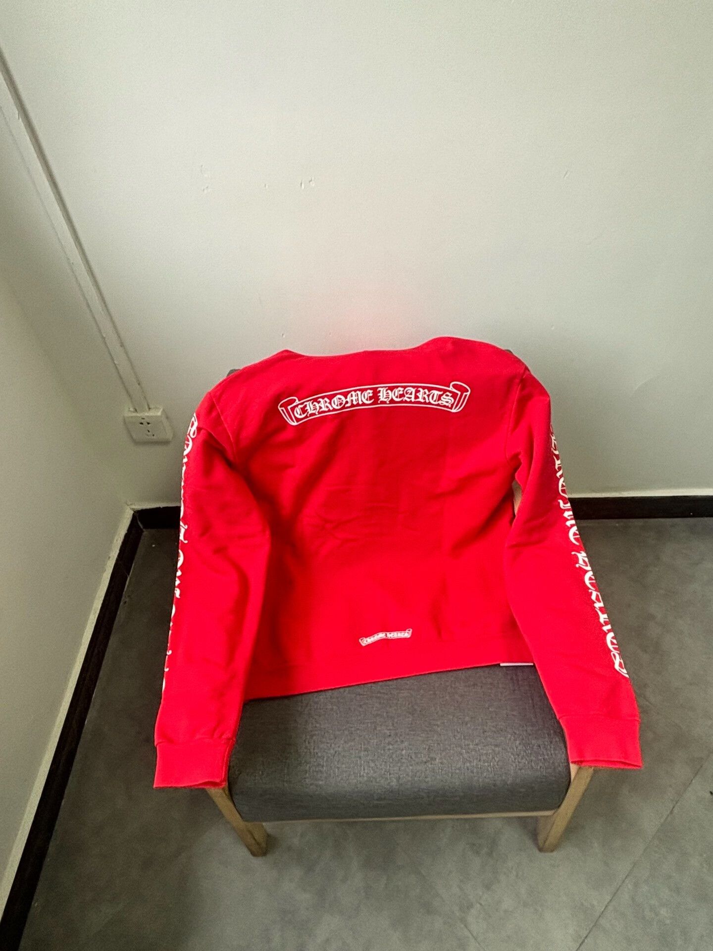 Chrome Hearts Chrome Hearts Red Sanskrit Scroll Hoodie S Size US S / EU 44-46 / 1 - 3 Thumbnail