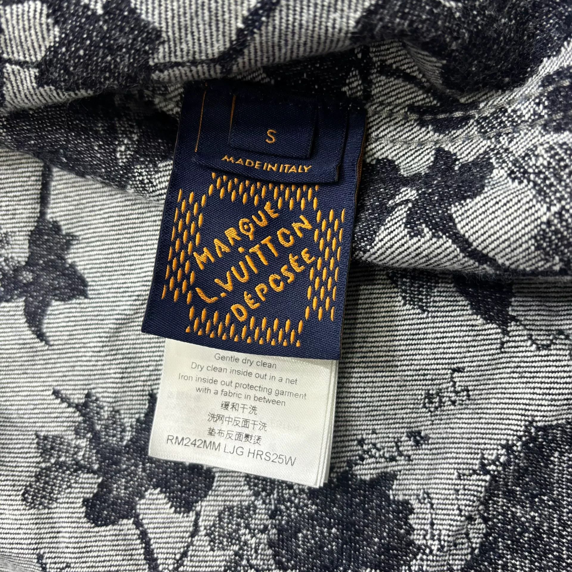 Louis Vuitton Louis Vuitton Embroidered Floral Short Sleeve Shirt S Size US S / EU 44-46 / 1 - 5 Thumbnail