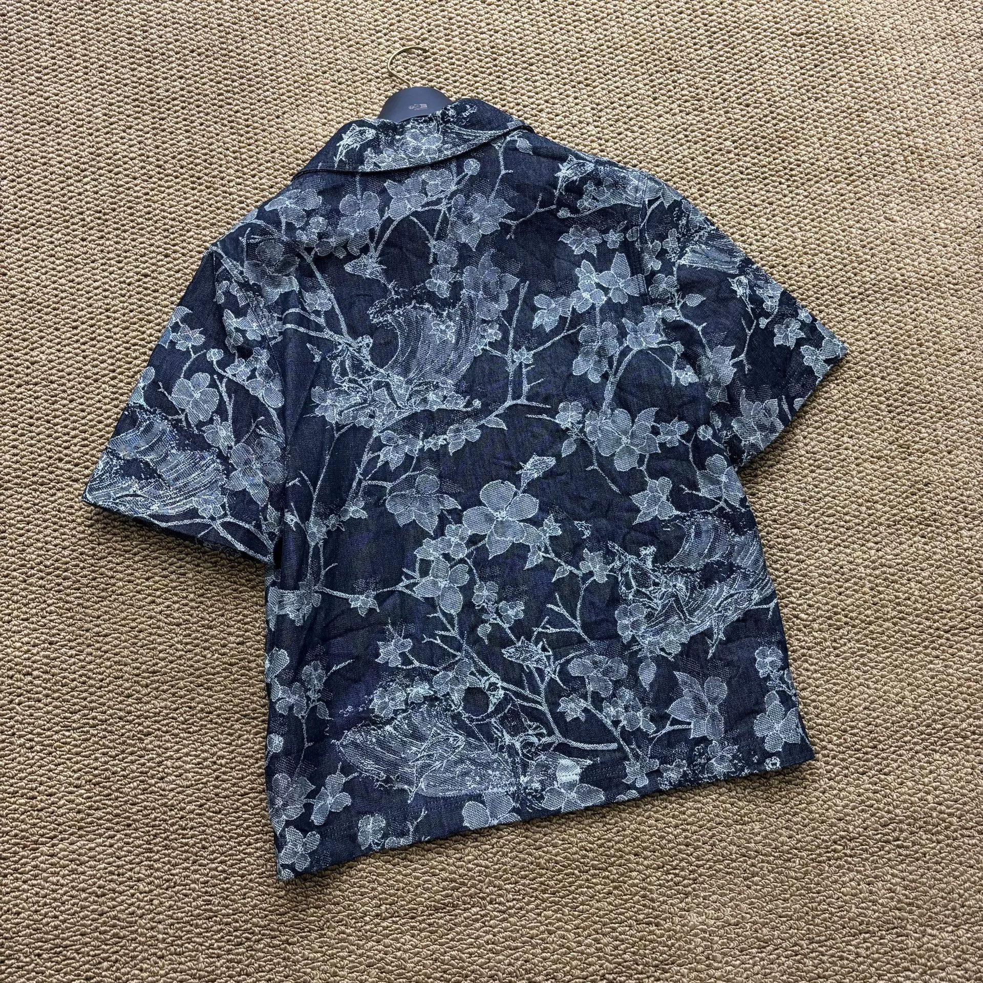 Louis Vuitton Louis Vuitton Embroidered Floral Short Sleeve Shirt S Size US S / EU 44-46 / 1 - 8 Thumbnail