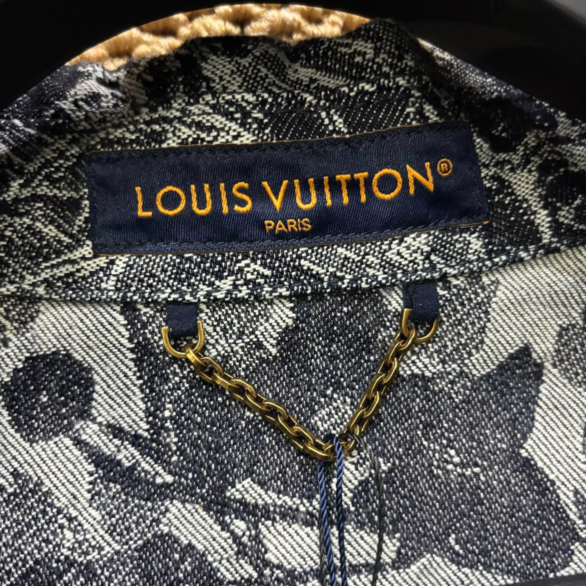 Louis Vuitton Louis Vuitton Embroidered Floral Short Sleeve Shirt S Size US S / EU 44-46 / 1 - 3 Thumbnail