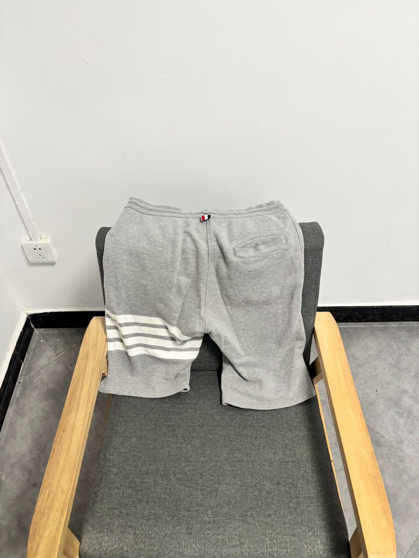 Thom Browne Thom Browne 4-Bar Stripe Sweat Shorts Size 0 Size US 28 / EU 44 - 3 Thumbnail