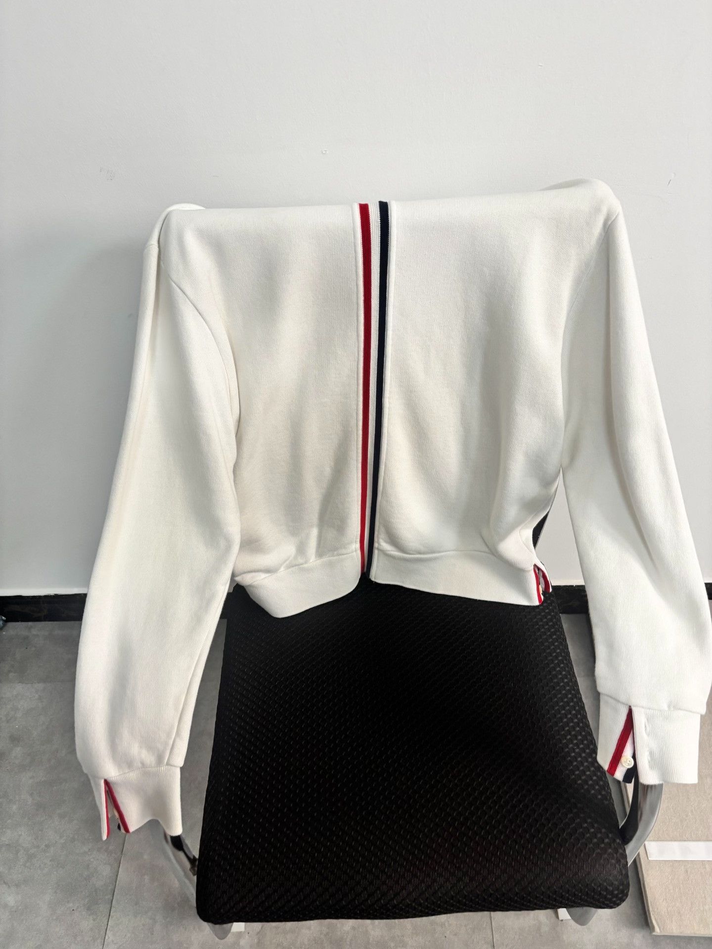 Thom Browne Thom Browne Stripe Zip Hoodie Size 2 Size US M / EU 48-50 / 2 - 3 Thumbnail