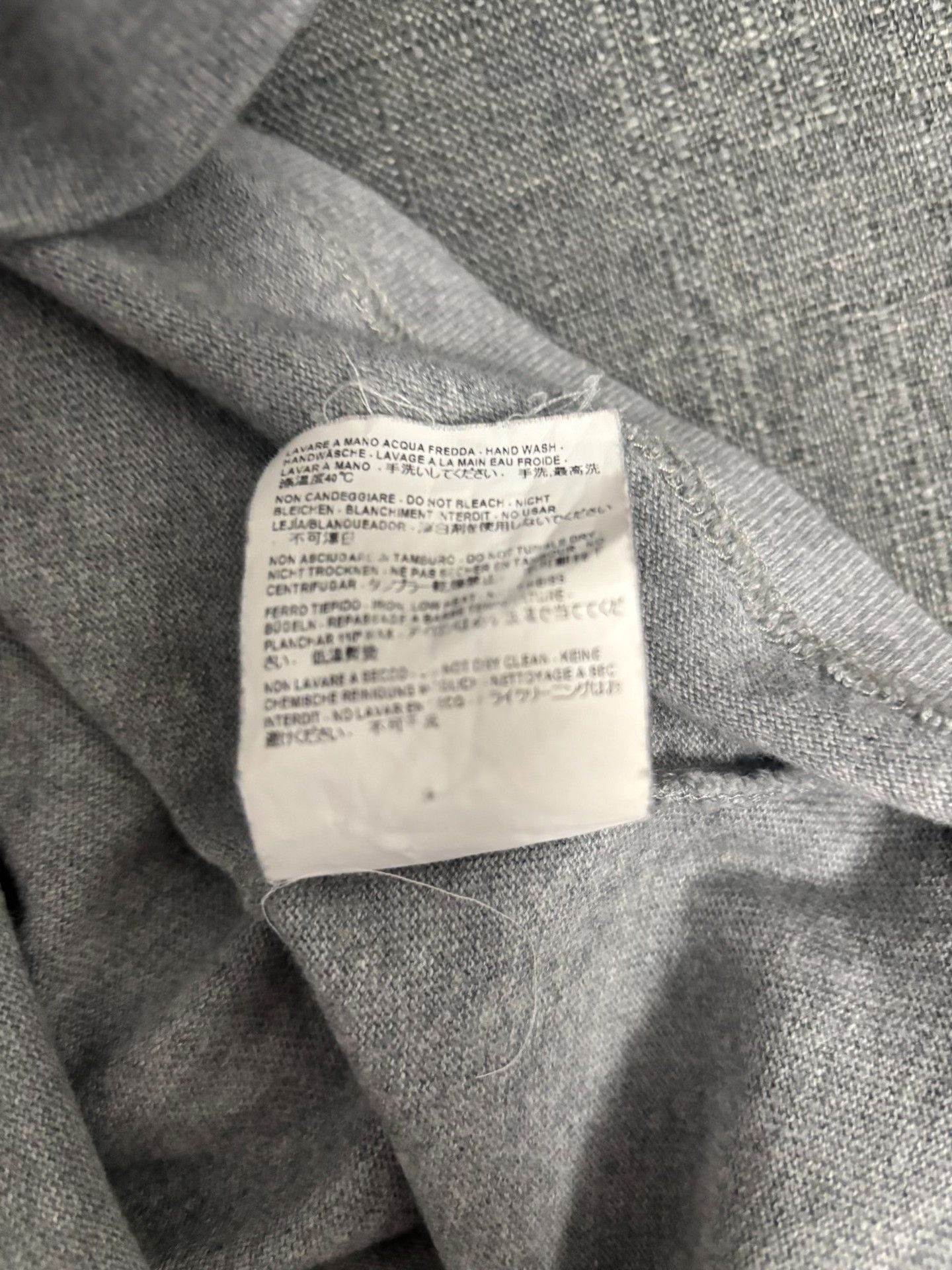 Balenciaga Balenciaga Runway Grey Long Sleeve T-Shirt Size S Size US S / EU 44-46 / 1 - 6 Thumbnail