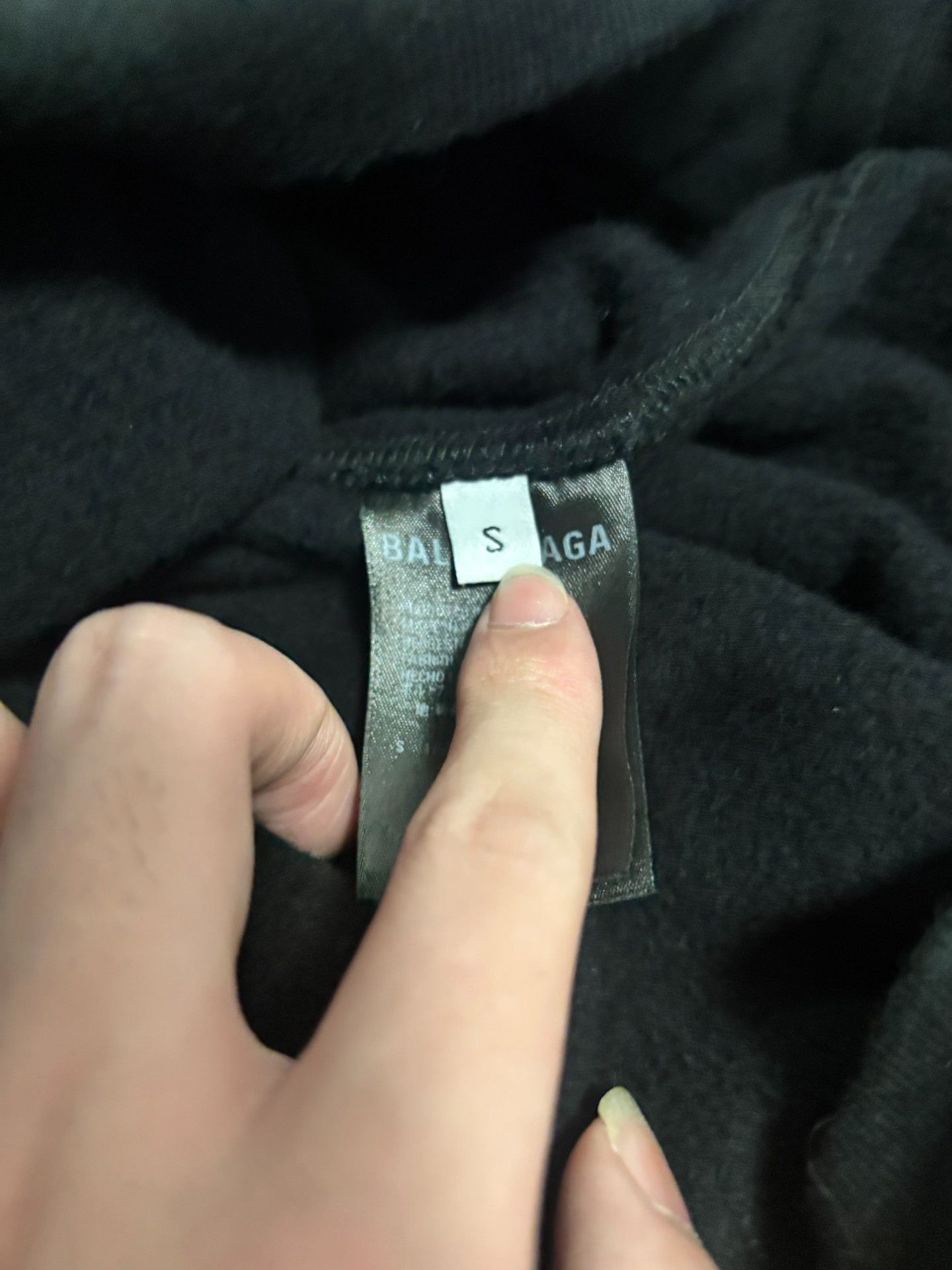 Balenciaga Balenciaga Barcode Graphic Sweatshirt S Size US S / EU 44-46 / 1 - 6 Thumbnail
