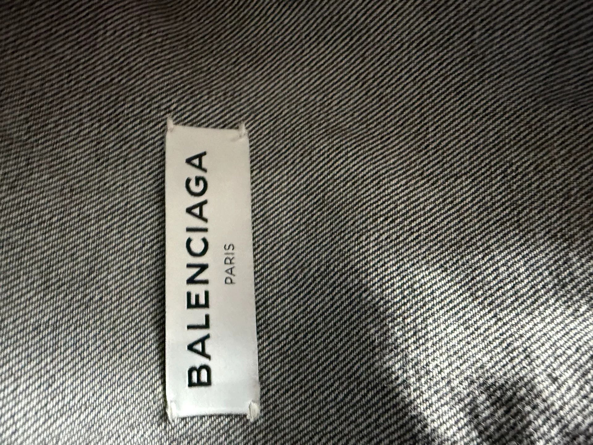 Balenciaga Balenciaga Distressed Logo Collar Denim Jacket 36 Size XS / US 0-2 / IT 36-38 - 5 Thumbnail