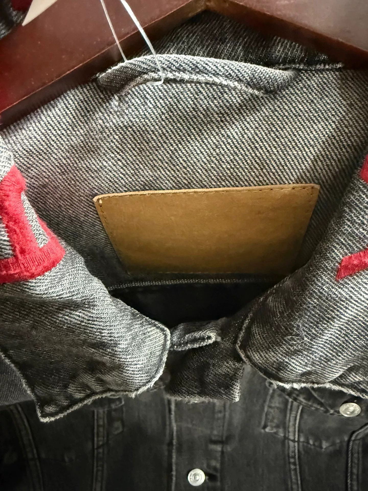 Balenciaga Balenciaga Distressed Logo Collar Denim Jacket 36 Size XS / US 0-2 / IT 36-38 - 3 Thumbnail