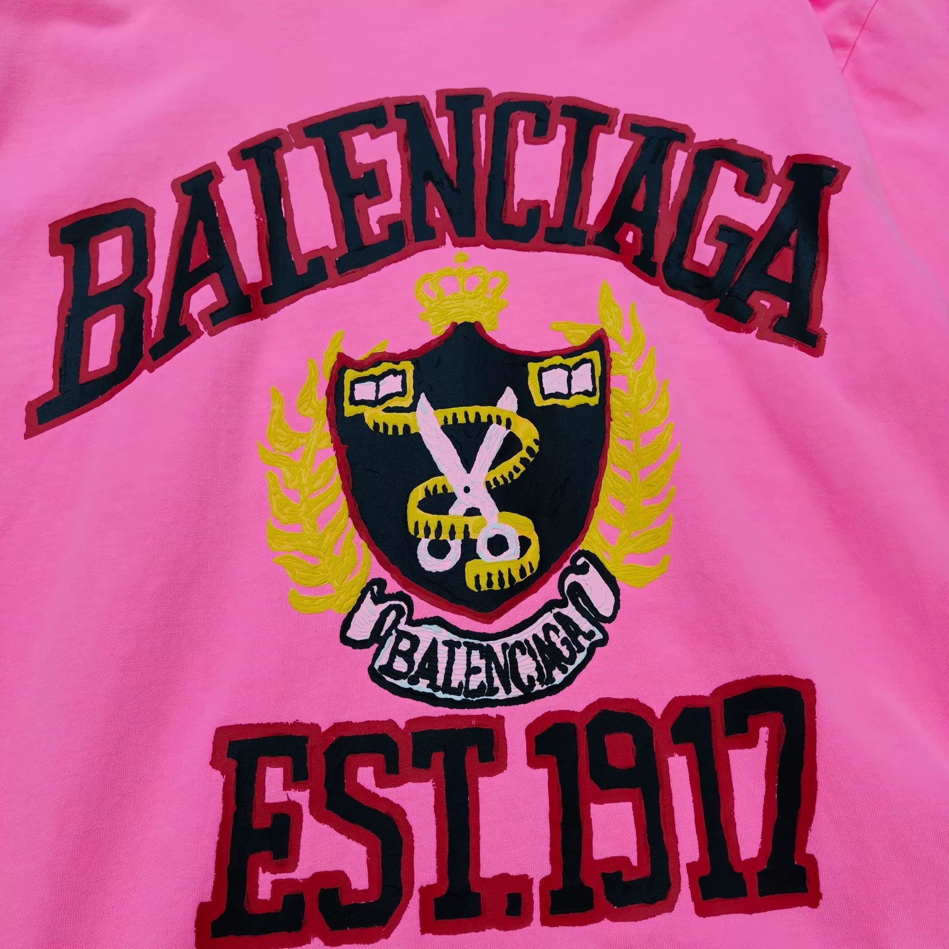 Balenciaga Balenciaga Crest Logo Pink T-Shirt Size S Size US S / EU 44-46 / 1 - 4 Thumbnail