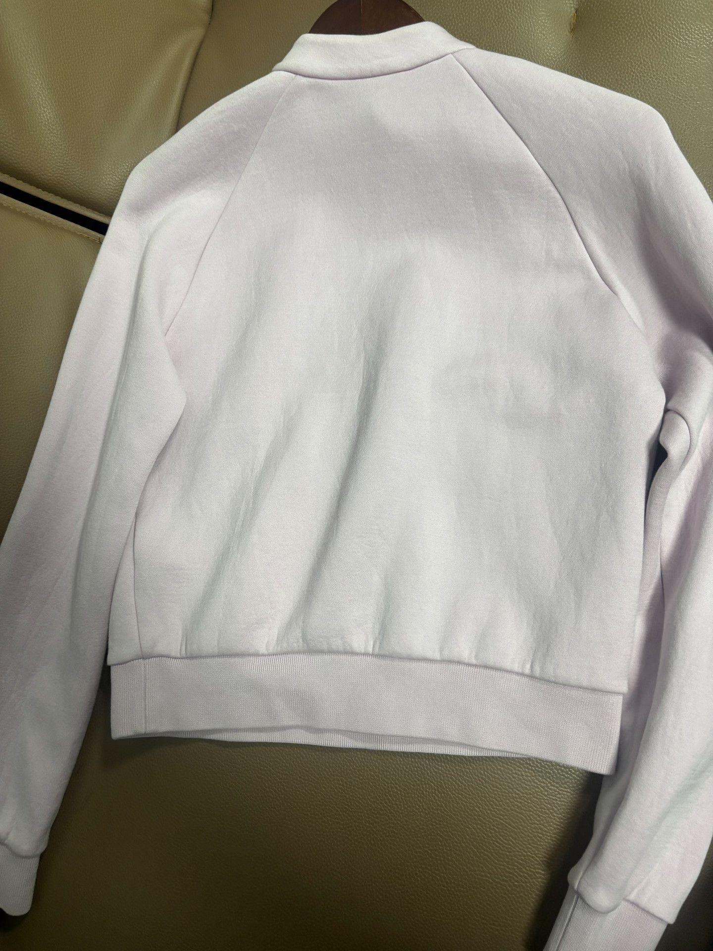 Louis Vuitton Louis Vuitton Shield Logo Sweatshirt S Size S / US 4 / IT 40 - 3 Thumbnail