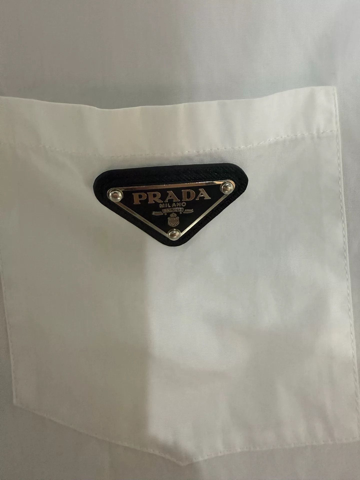 Prada Prada Logo Pocket White Button Up Shirt 42 Size US L / EU 52-54 / 3 - 4 Thumbnail