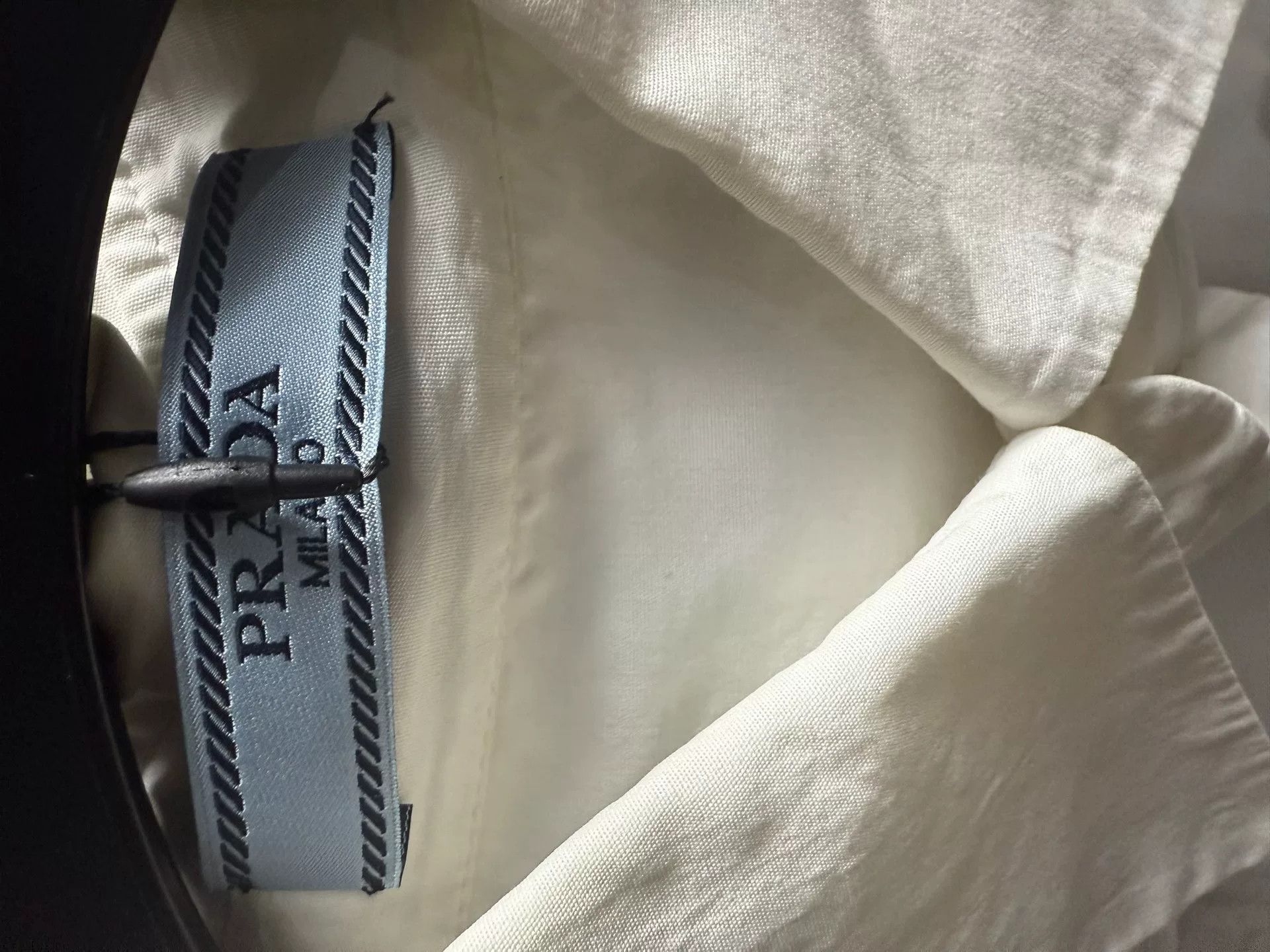 Prada Prada Logo Pocket White Button Up Shirt 42 Size US L / EU 52-54 / 3 - 3 Thumbnail