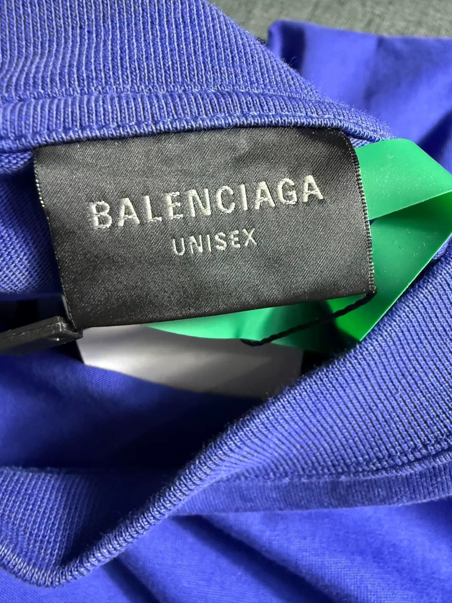 Balenciaga Balenciaga Gaffer Tape Logo T-Shirt Size 3 Size US L / EU 52-54 / 3 - 4 Thumbnail