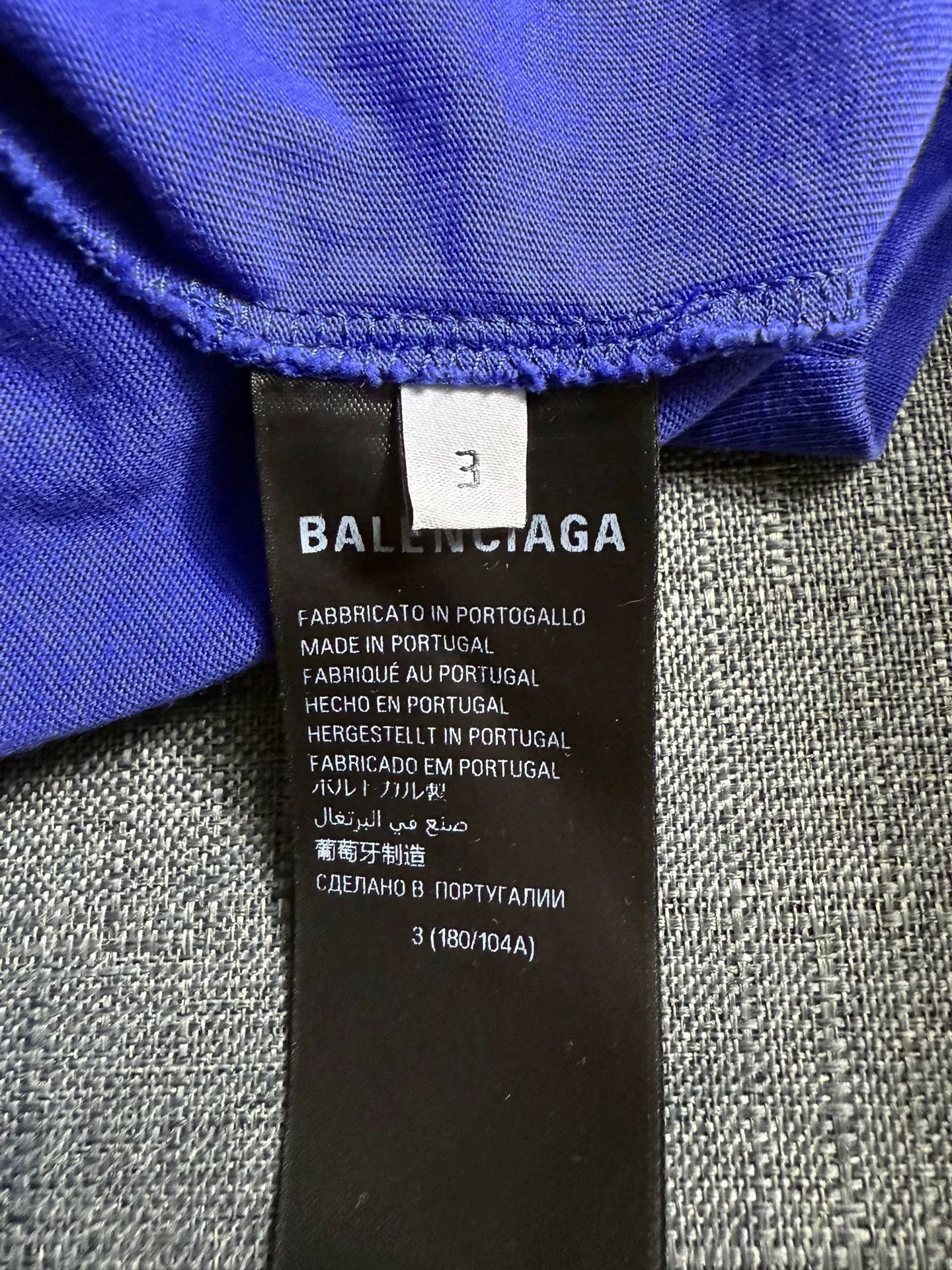 Balenciaga Balenciaga Gaffer Tape Logo T-Shirt Size 3 Size US L / EU 52-54 / 3 - 5 Thumbnail