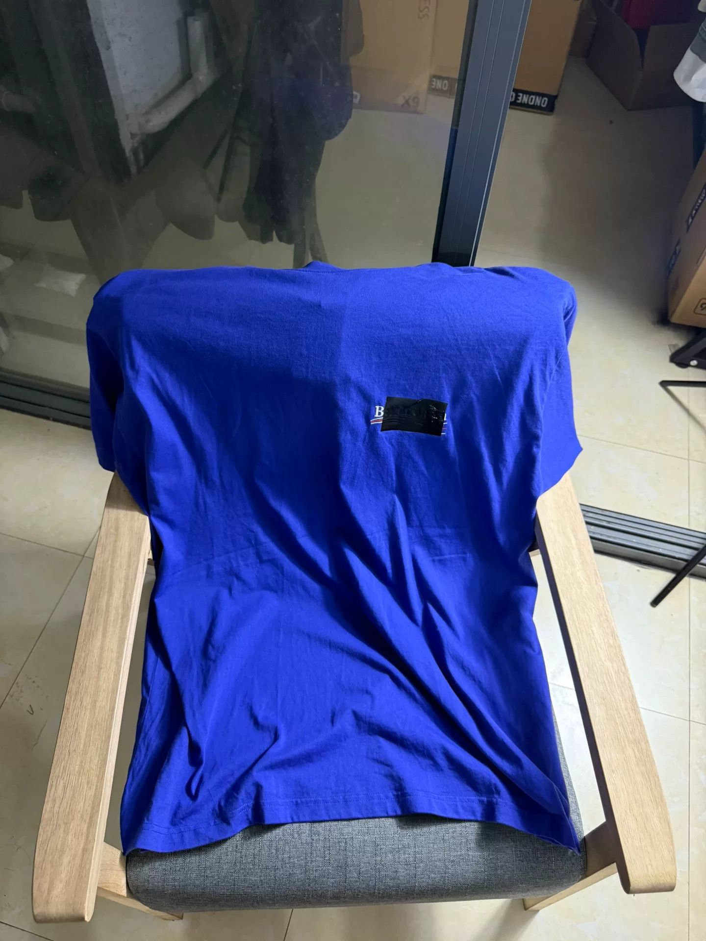 Balenciaga Balenciaga Gaffer Tape Logo T-Shirt Size 3 Size US L / EU 52-54 / 3 - 2 Thumbnail