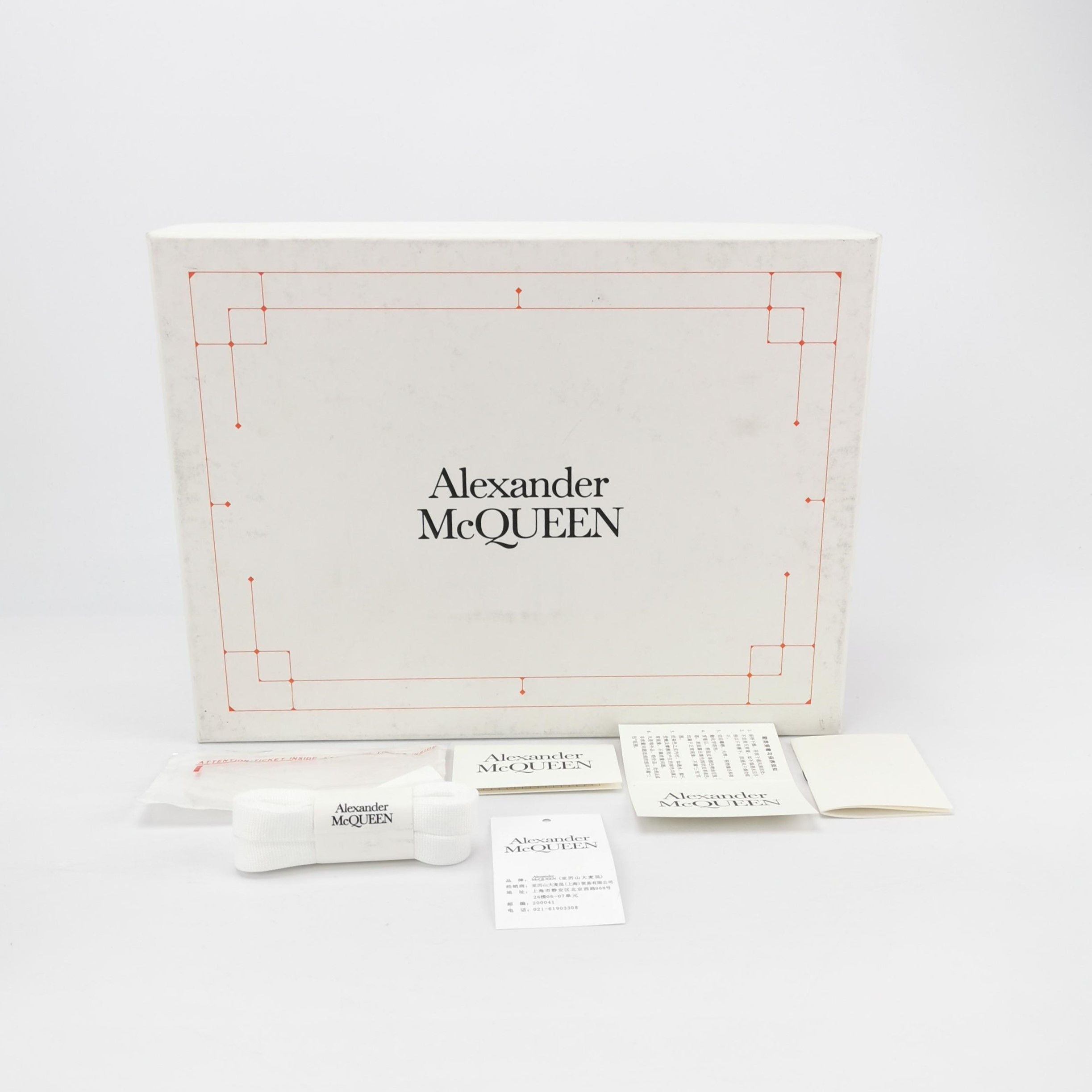 Alexander McQueen Alexander McQueen Women 6 Lowtop Sneakers Size US 6 / IT 36 - 6 Thumbnail