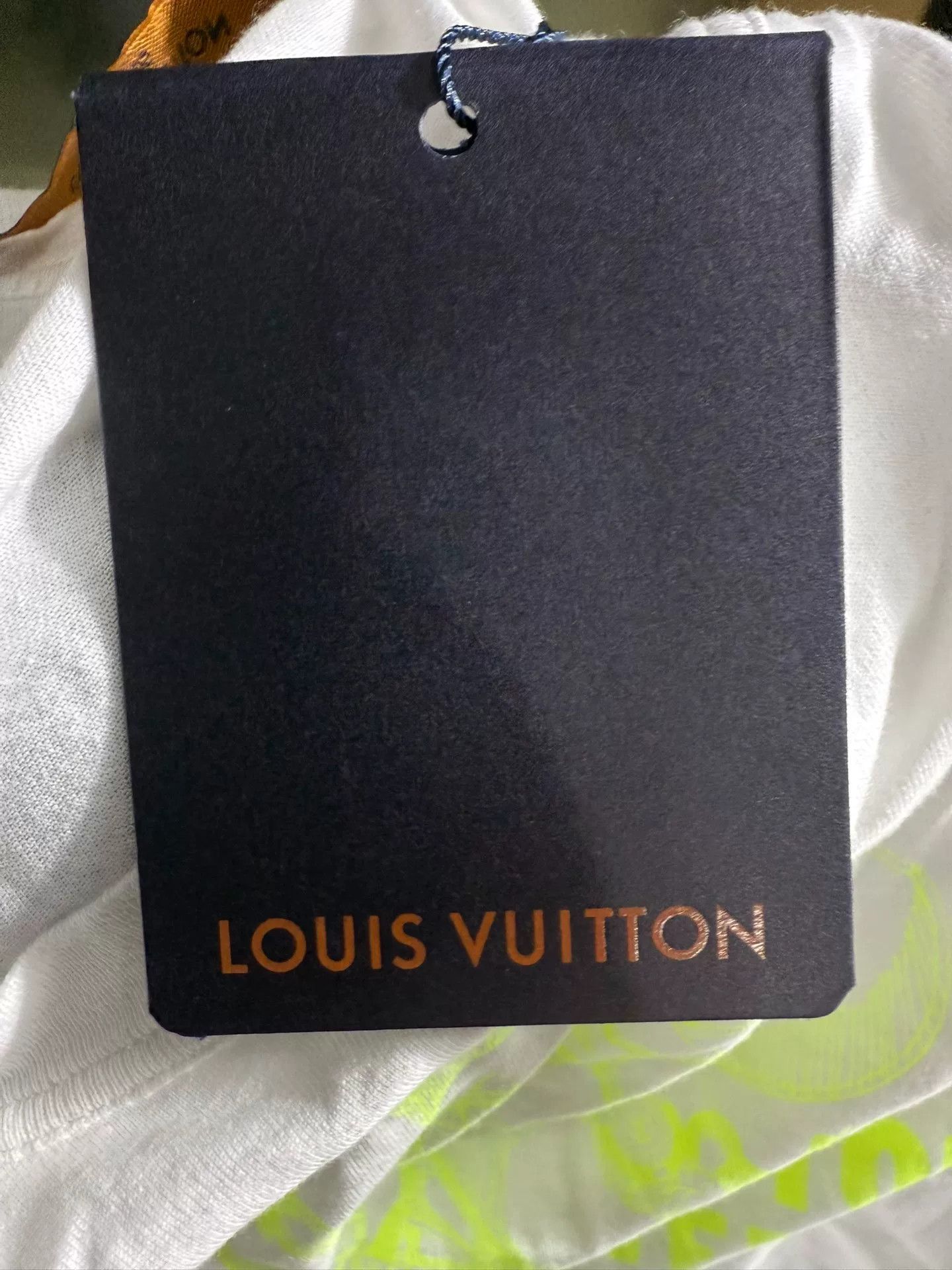 Louis Vuitton Louis Vuitton Forever Neon Print T-Shirt L Size US L / EU 52-54 / 3 - 4 Thumbnail