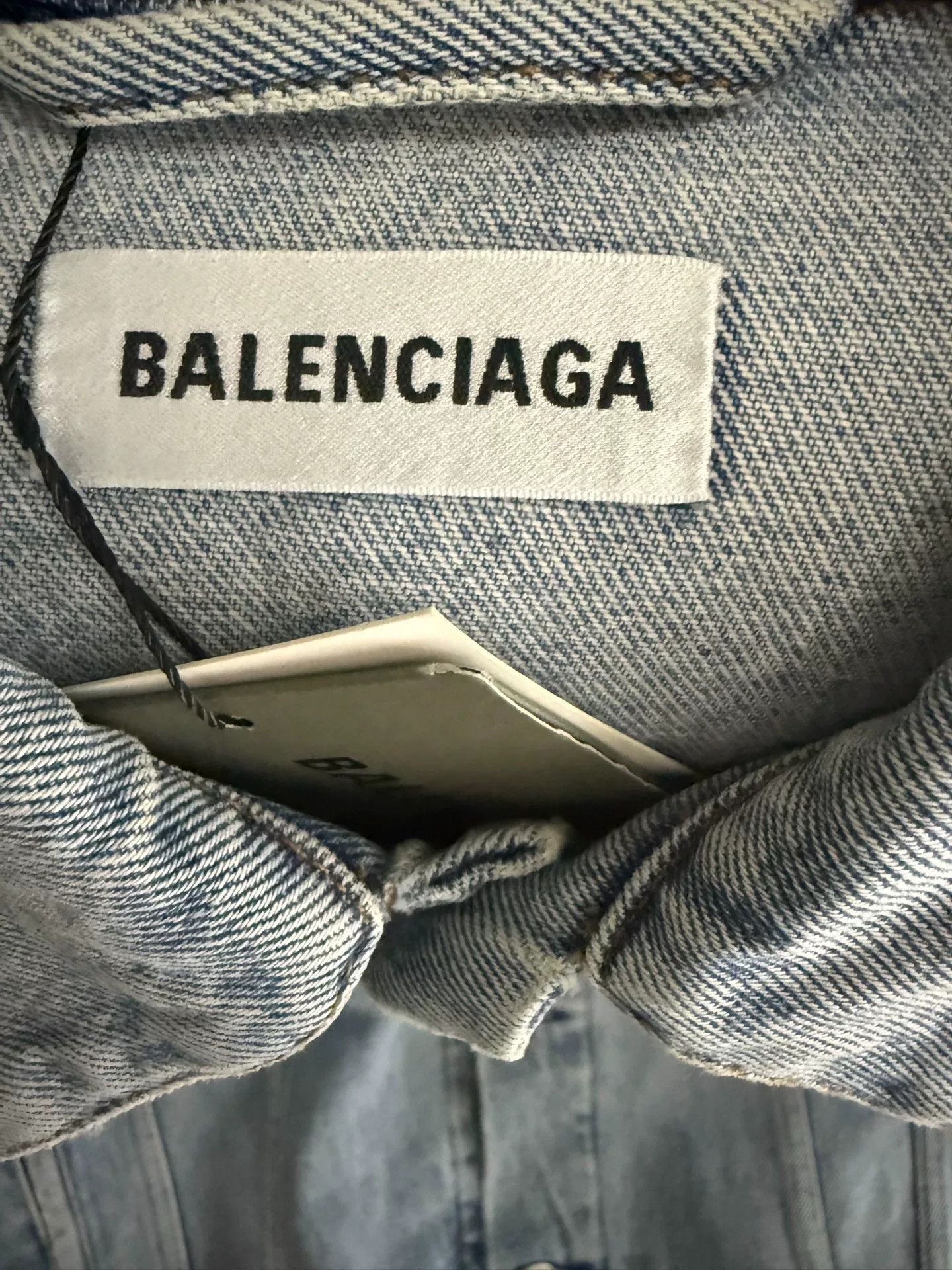Balenciaga Balenciaga Rhinestone Logo Denim Jacket 36 Size XS / US 0-2 / IT 36-38 - 3 Thumbnail