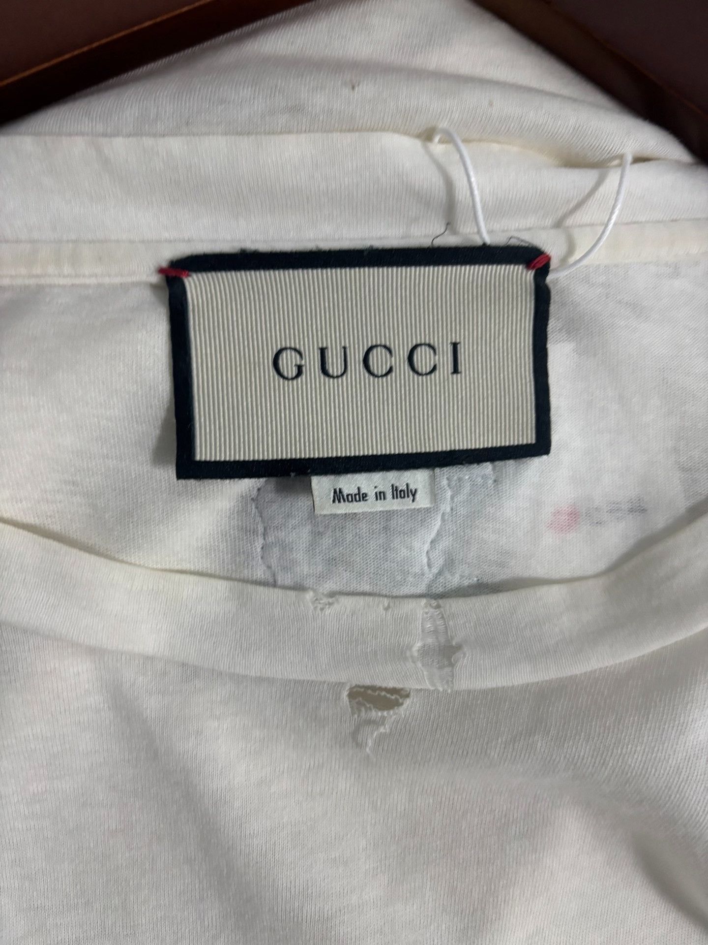Gucci Gucci Distressed Belt Logo T-Shirt Size S Size US S / EU 44-46 / 1 - 4 Thumbnail