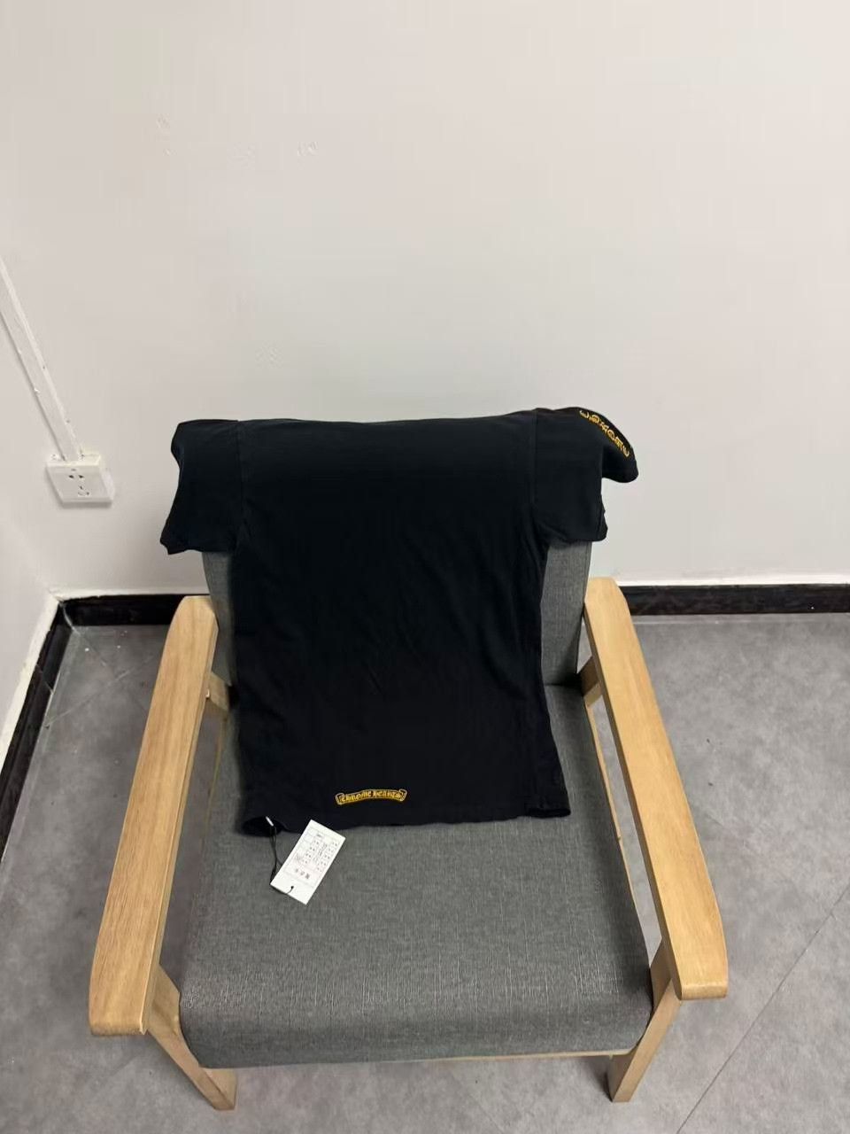 Chrome Hearts Chrome Hearts Gold Logo Pocket T-Shirt S Size US S / EU 44-46 / 1 - 3 Thumbnail