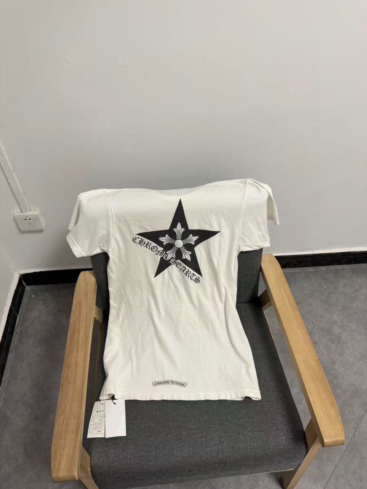Chrome Hearts Chrome Hearts Star Logo Pocket T-Shirt Size S Size US S / EU 44-46 / 1 - 3 Thumbnail