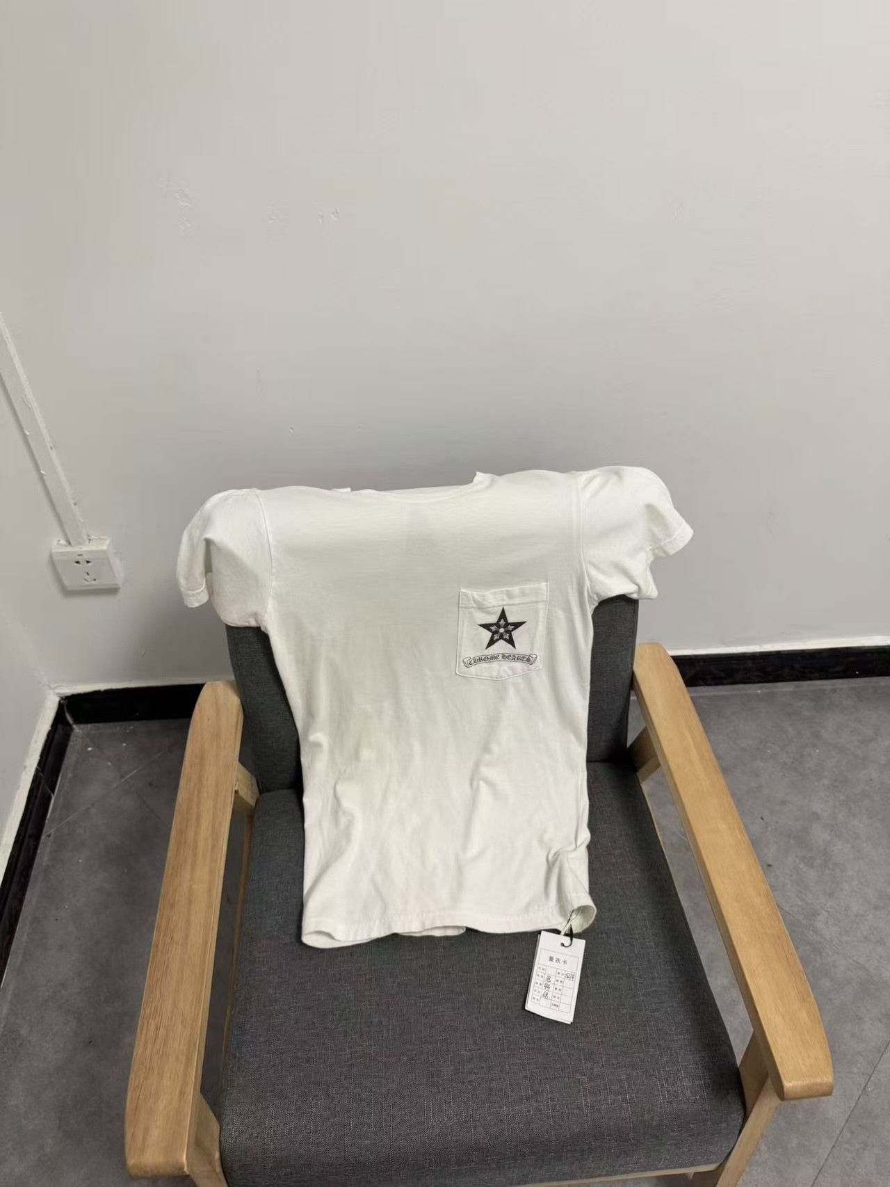 Chrome Hearts Chrome Hearts Star Logo Pocket T-Shirt Size S Size US S / EU 44-46 / 1 - 2 Thumbnail