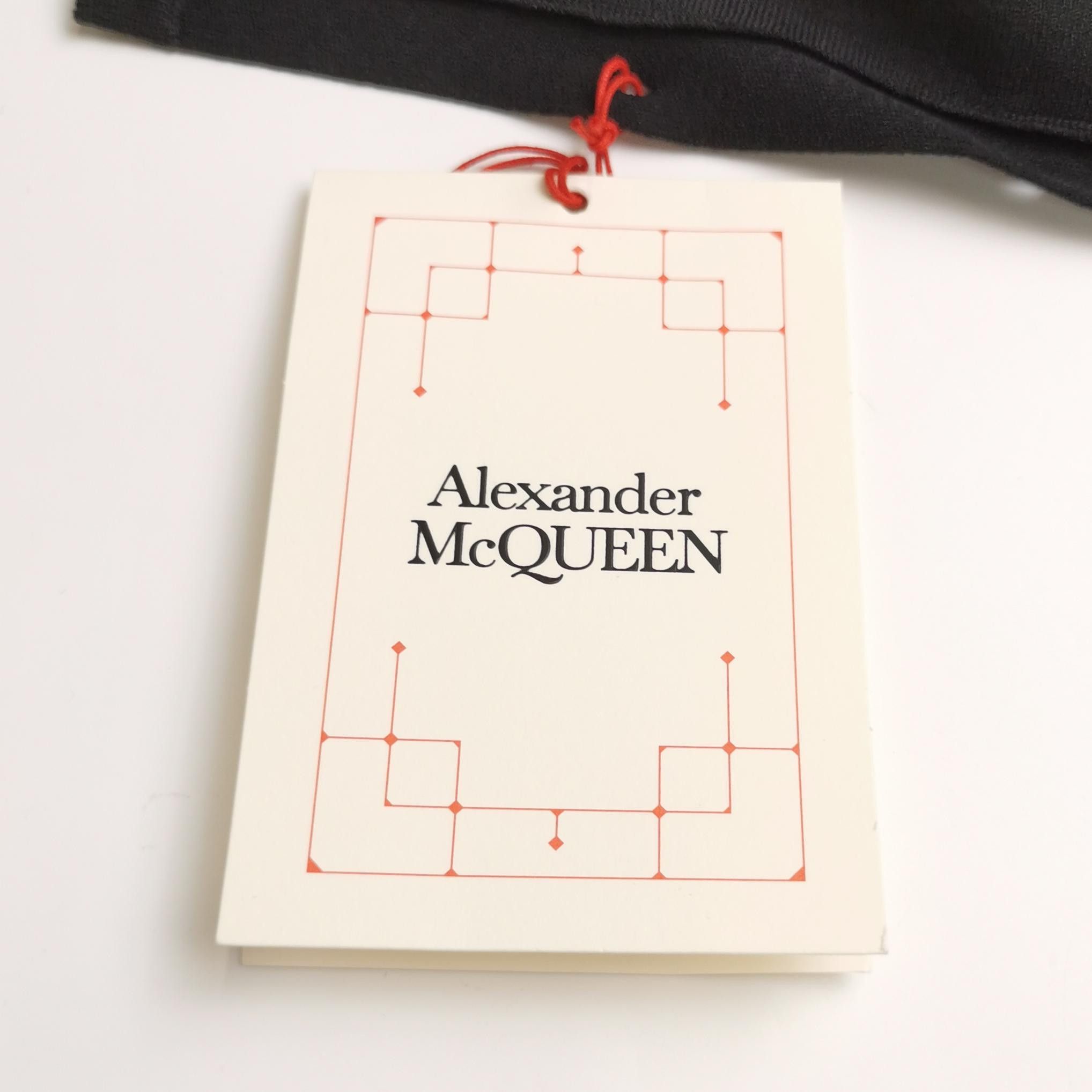 Alexander McQueen Alexander McQueen Women l Sweaters Size L / US 10 / IT 46 - 3 Thumbnail