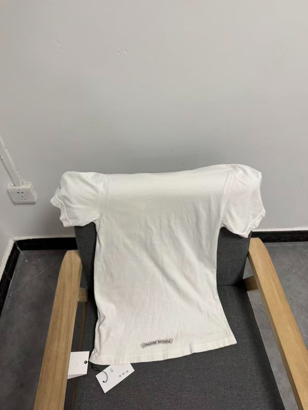 Chrome Hearts CHROME HEARTS Sanskrit Logo Pocket T-Shirt XS Size US XS / EU 42 / 0 - 3 Thumbnail
