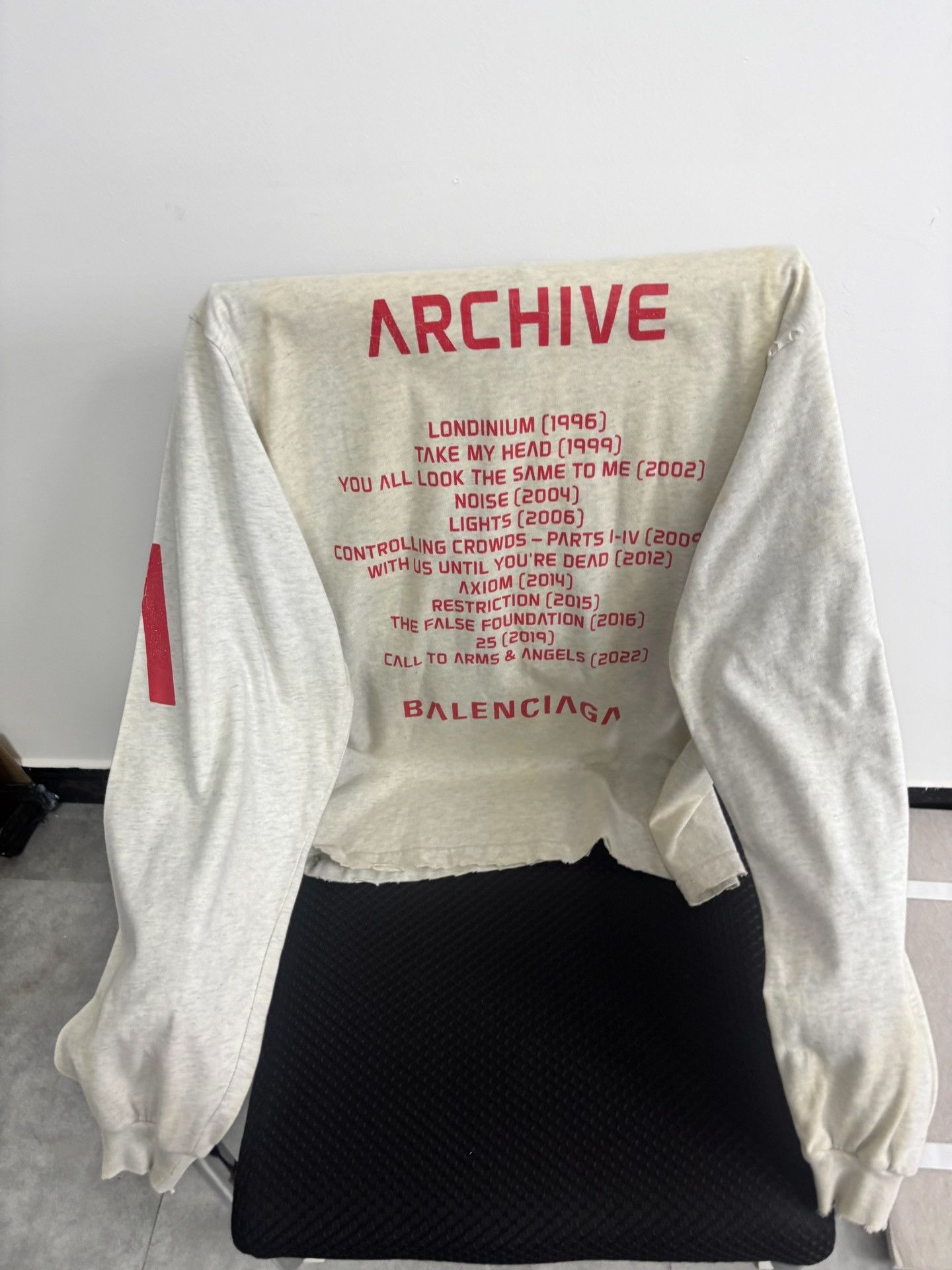 Balenciaga Balenciaga x Archive Graphic Long Sleeve Shirt XS Size US XS / EU 42 / 0 - 3 Thumbnail