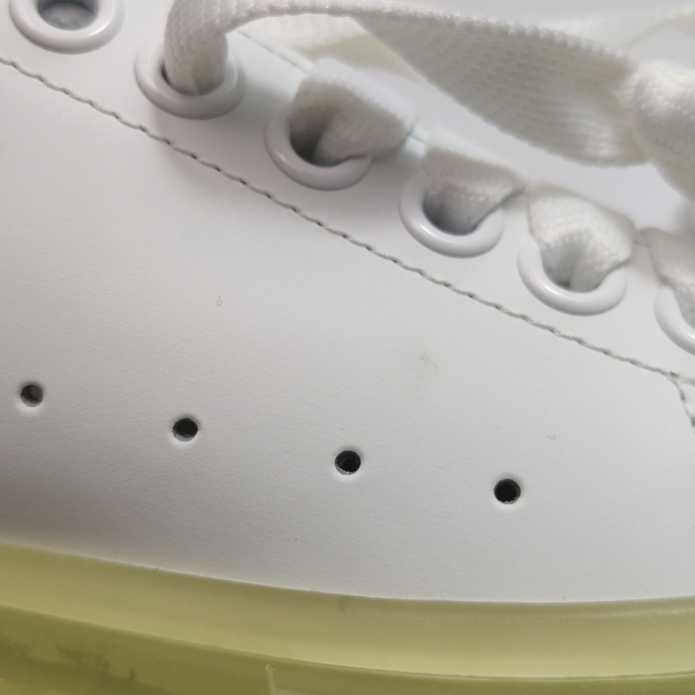 Alexander McQueen Alexander McQueen Women 6 Lowtop Sneakers Size US 6 / IT 36 - 7 Thumbnail