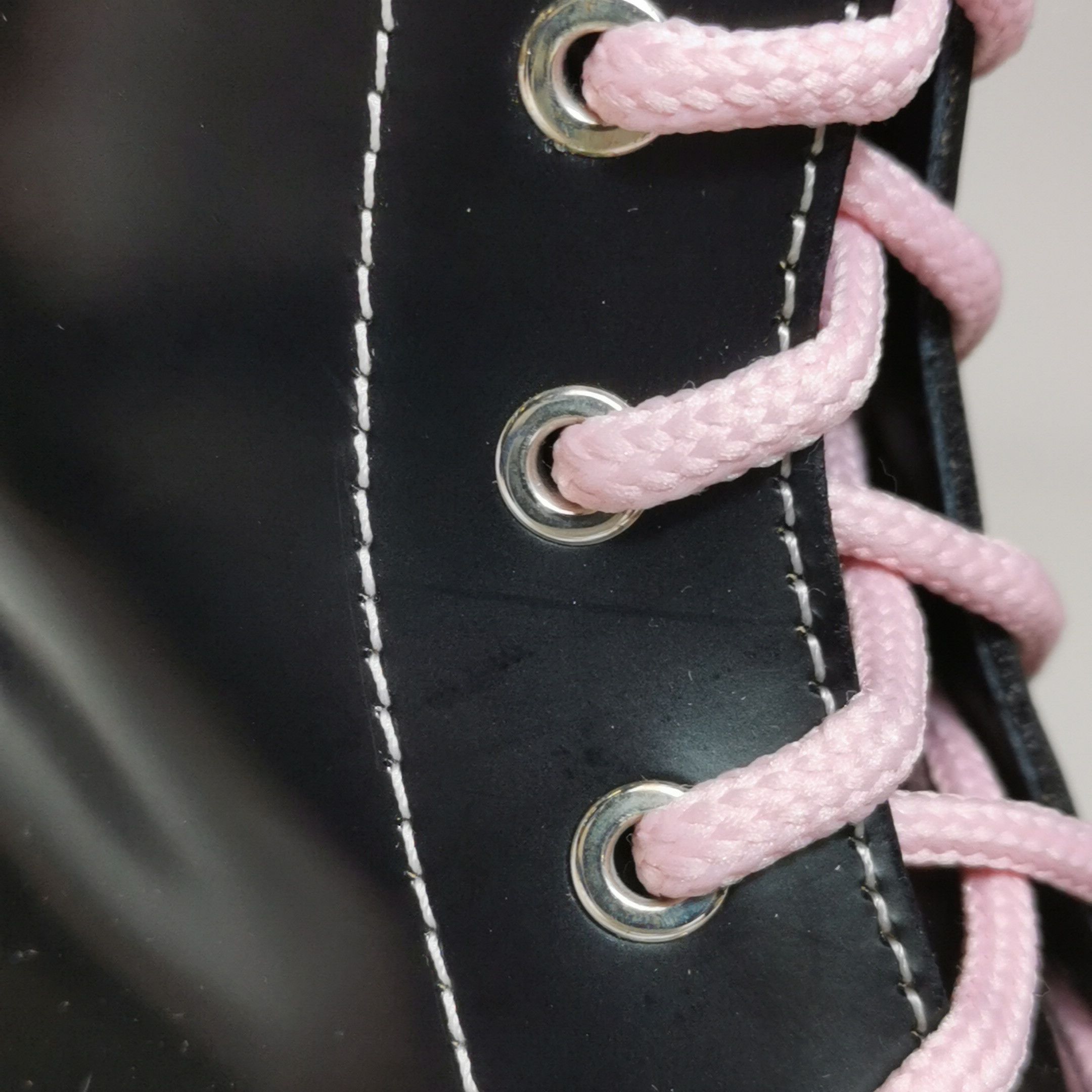 Alexander McQueen Alexander McQueen Women 5 Lowtop Sneakers Size US 5 / IT 35 - 11 Thumbnail