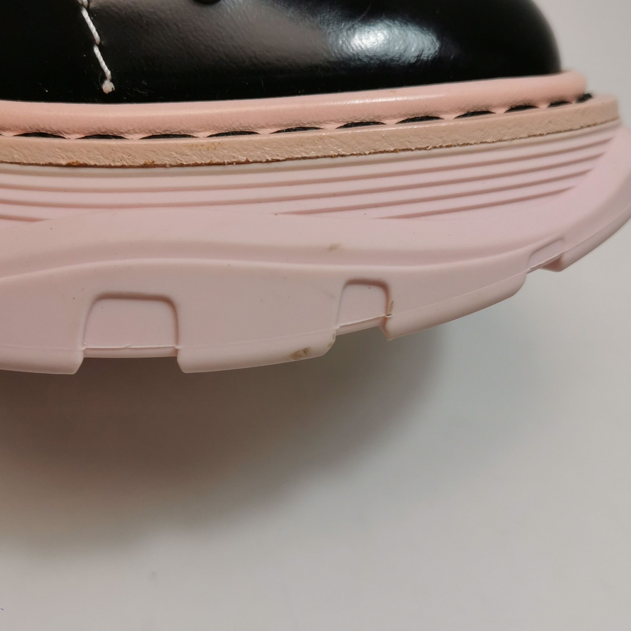 Alexander McQueen Alexander McQueen Women 5 Lowtop Sneakers Size US 5 / IT 35 - 8 Thumbnail