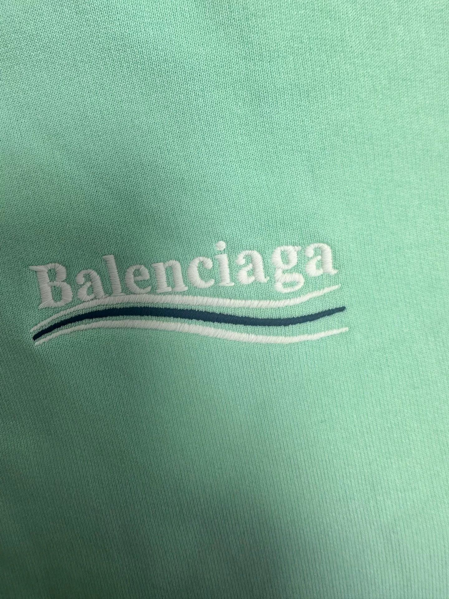 Balenciaga Balenciaga Mint Logo Graphic Hoodie Size S Size US S / EU 44-46 / 1 - 4 Thumbnail