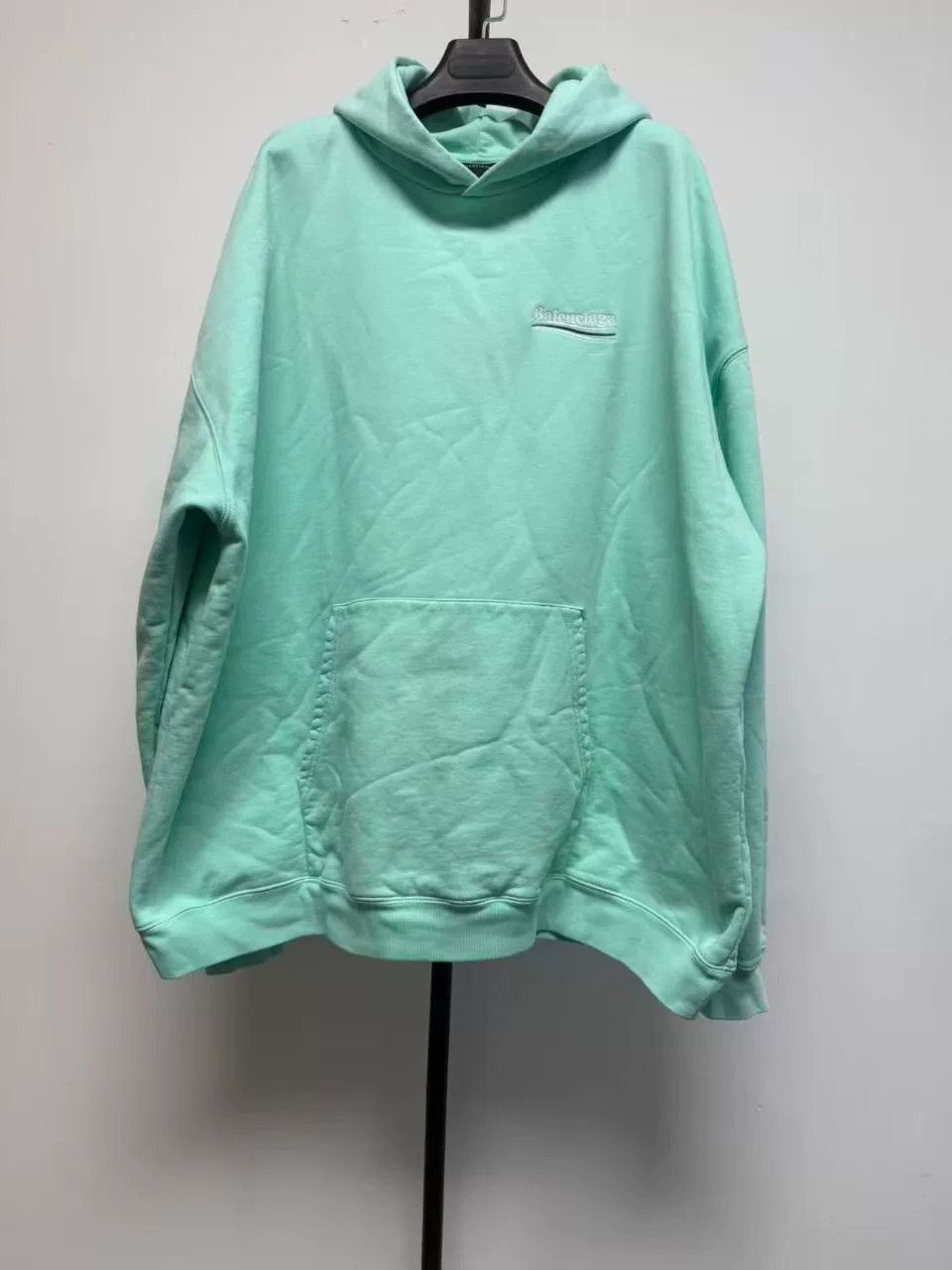 Balenciaga Balenciaga Mint Logo Graphic Hoodie Size S Size US S / EU 44-46 / 1 - 2 Thumbnail