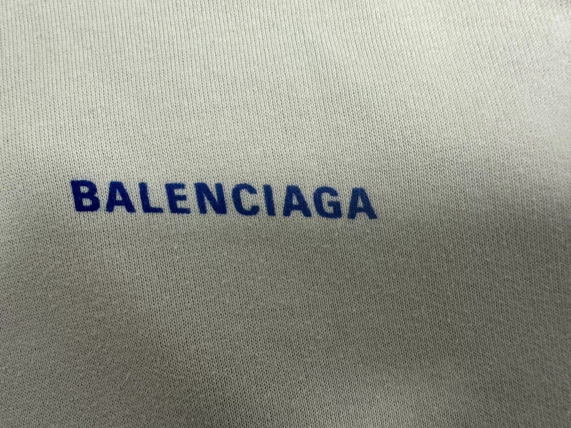 Balenciaga Balenciaga Logo Fleece Hoodie Size S Size US S / EU 44-46 / 1 - 4 Thumbnail