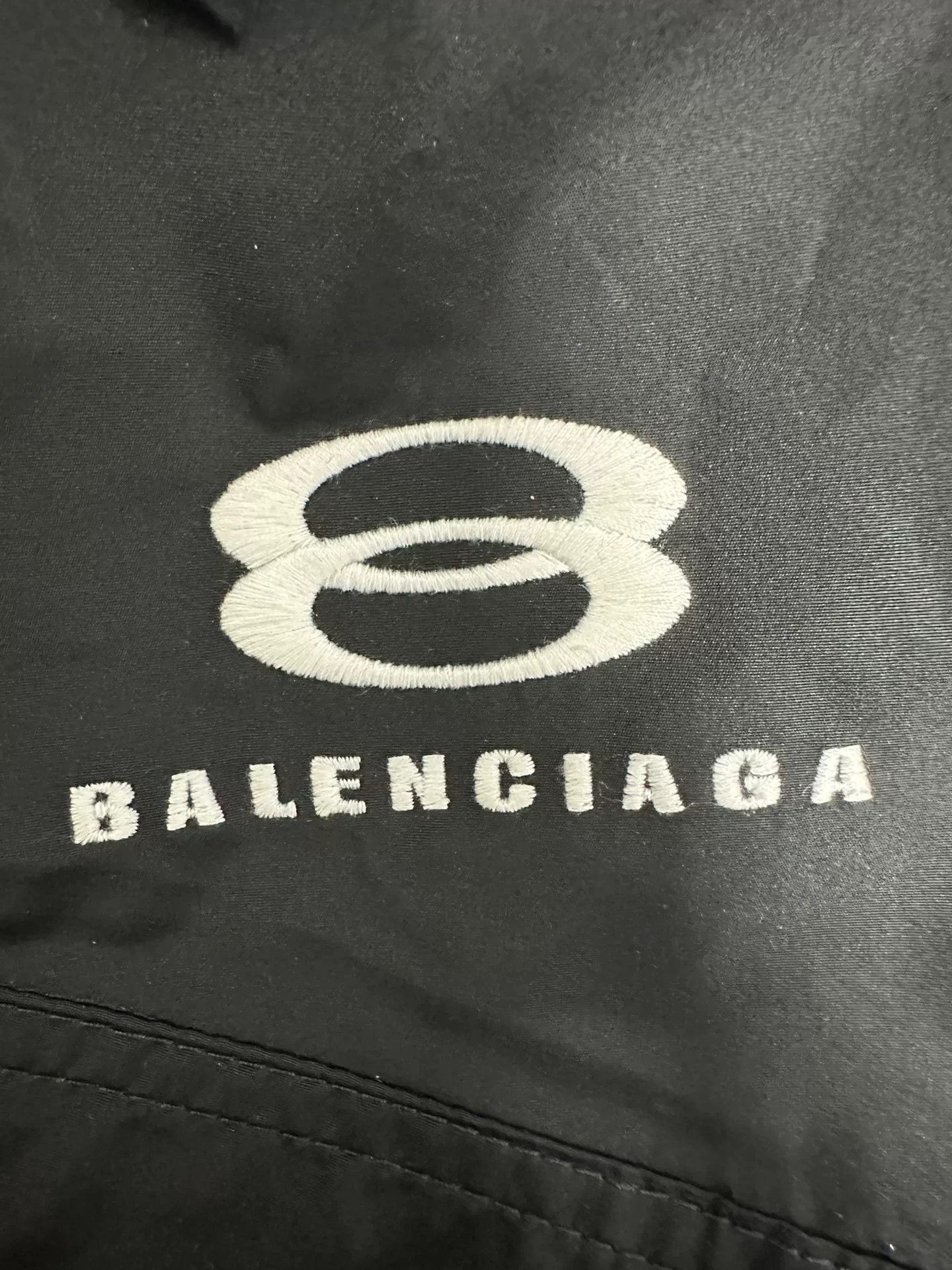 Balenciaga Balenciaga Unity Logo Hooded Parka Size 46 Size US S / EU 44-46 / 1 - 4 Thumbnail