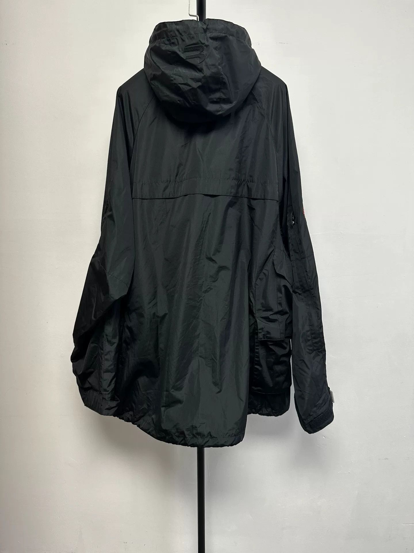 Balenciaga Balenciaga Unity Logo Hooded Parka Size 46 Size US S / EU 44-46 / 1 - 3 Thumbnail
