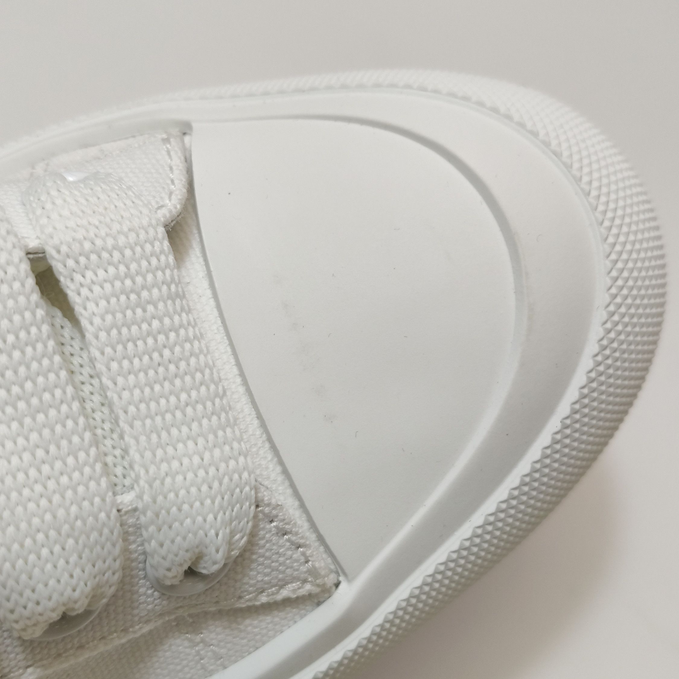 Alexander McQueen Alexander McQueen Women 6 Lowtop Sneakers Size US 6 / IT 36 - 8 Thumbnail